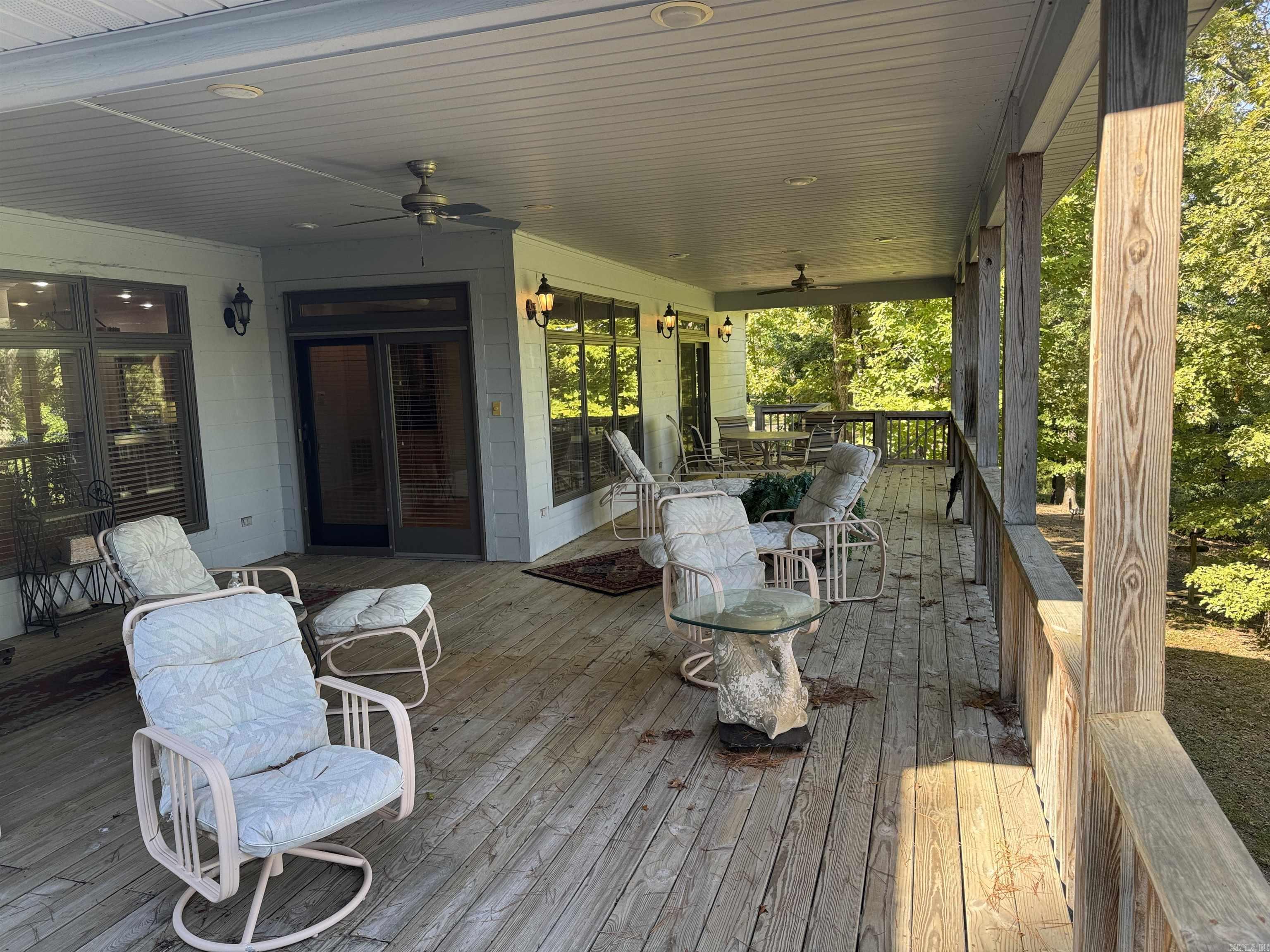 650 Davidson Circle Greers Ferry, AR 72067