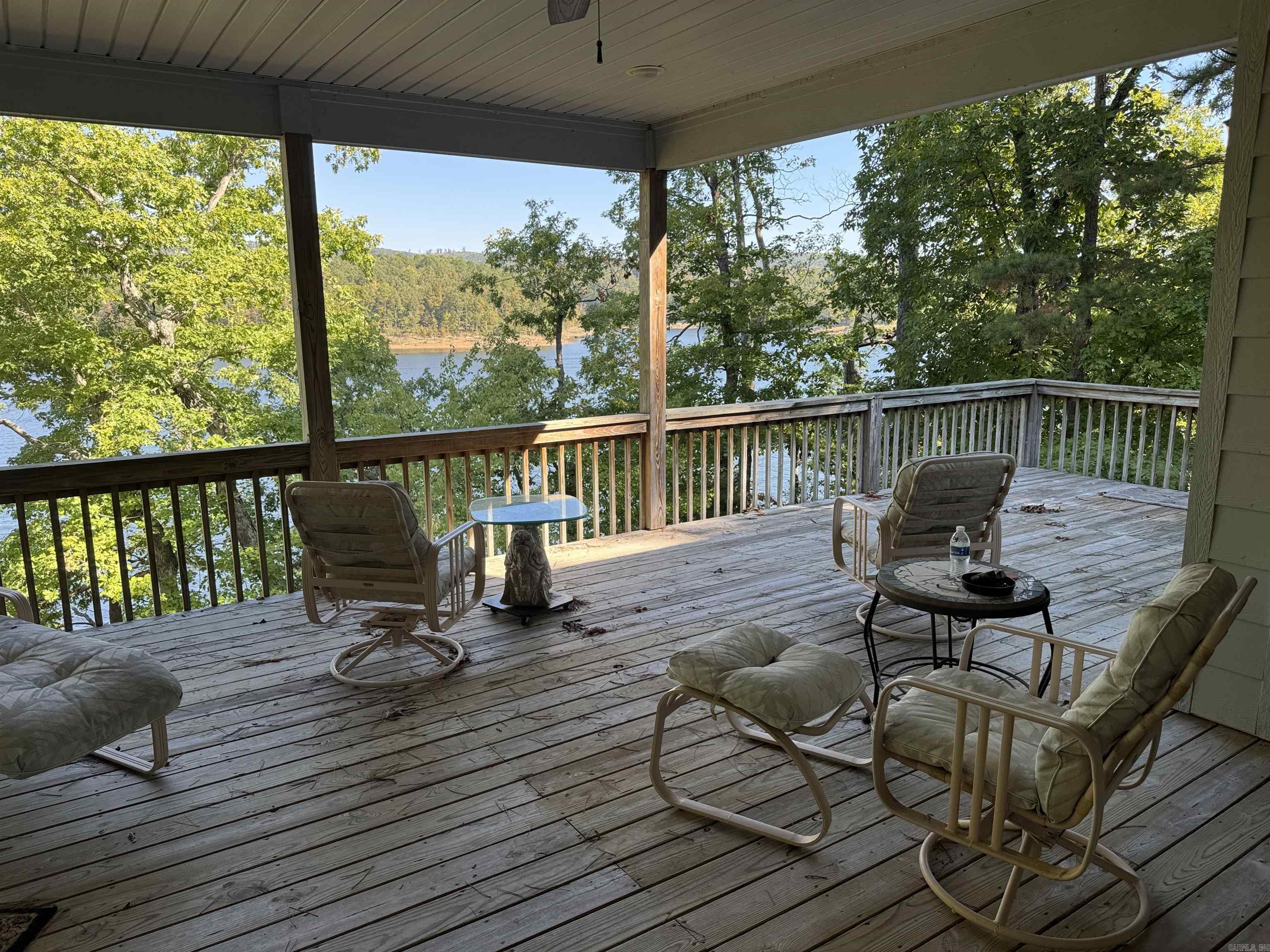 650 Davidson Circle Greers Ferry, AR 72067