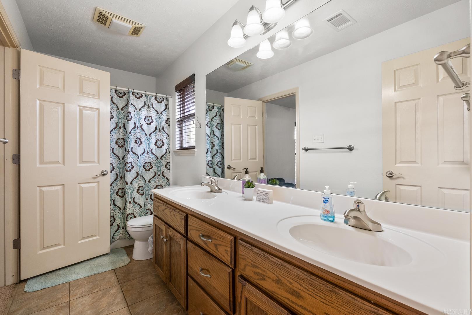 43 Dove Vilonia, AR 72173