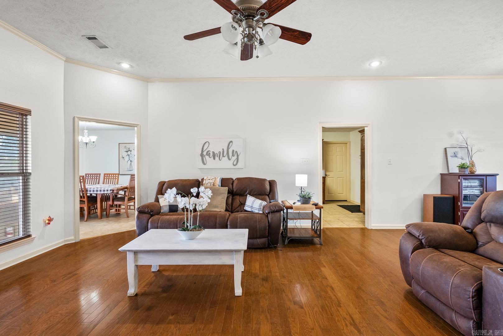 43 Dove Vilonia, AR 72173