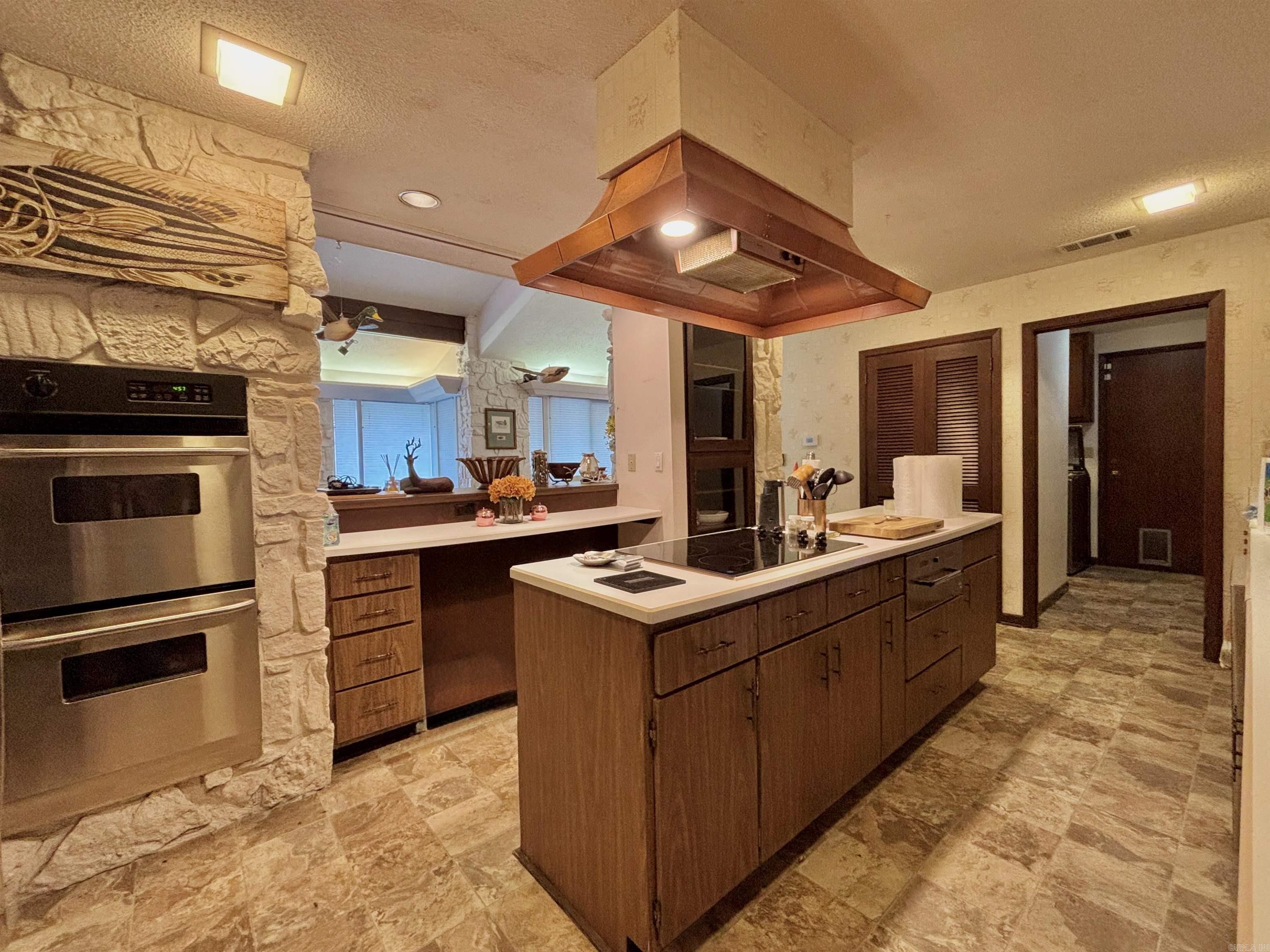 135 Iroquois Dr  Cherokee Village, AR