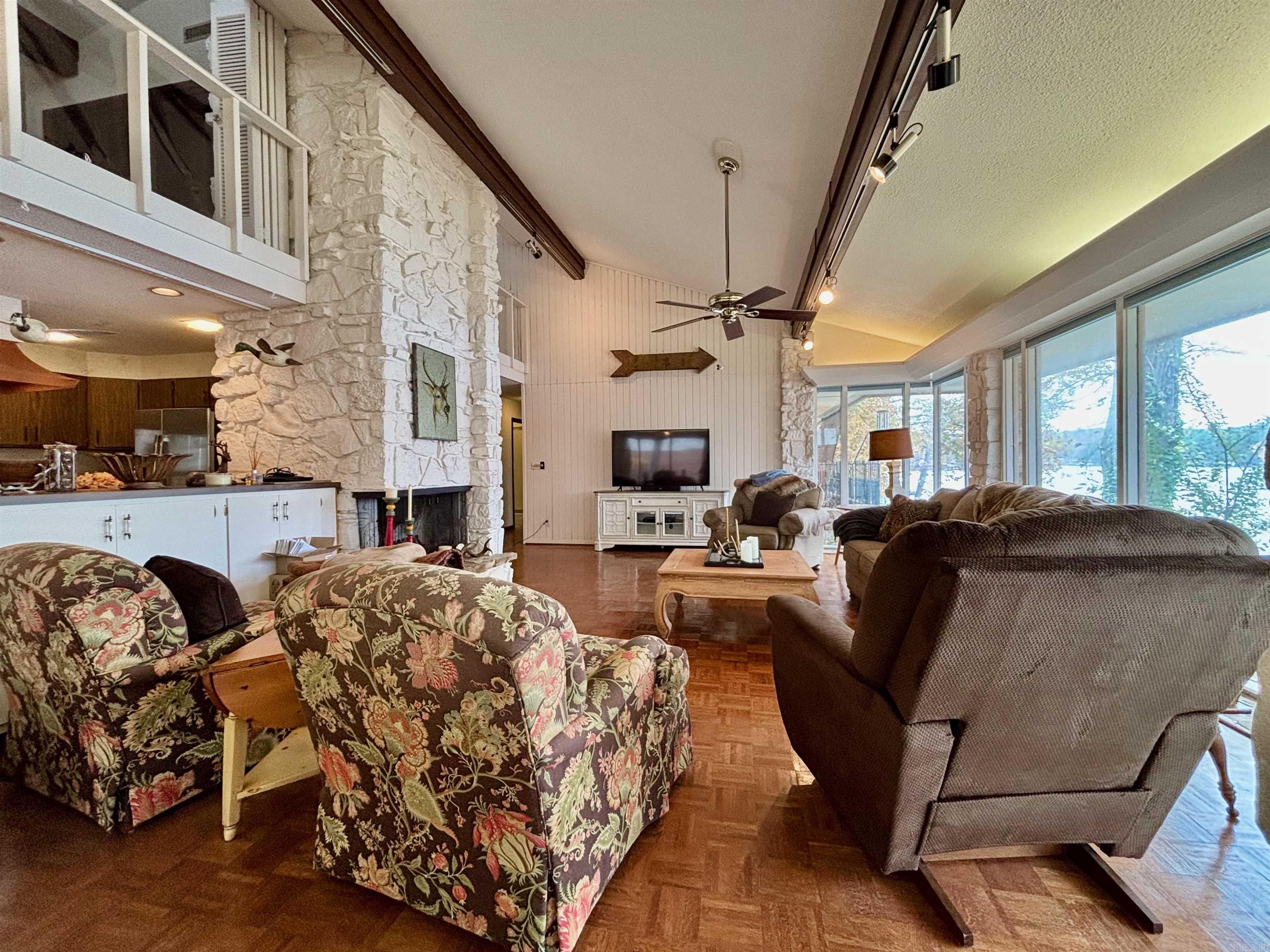 135 Iroquois Dr  Cherokee Village, AR