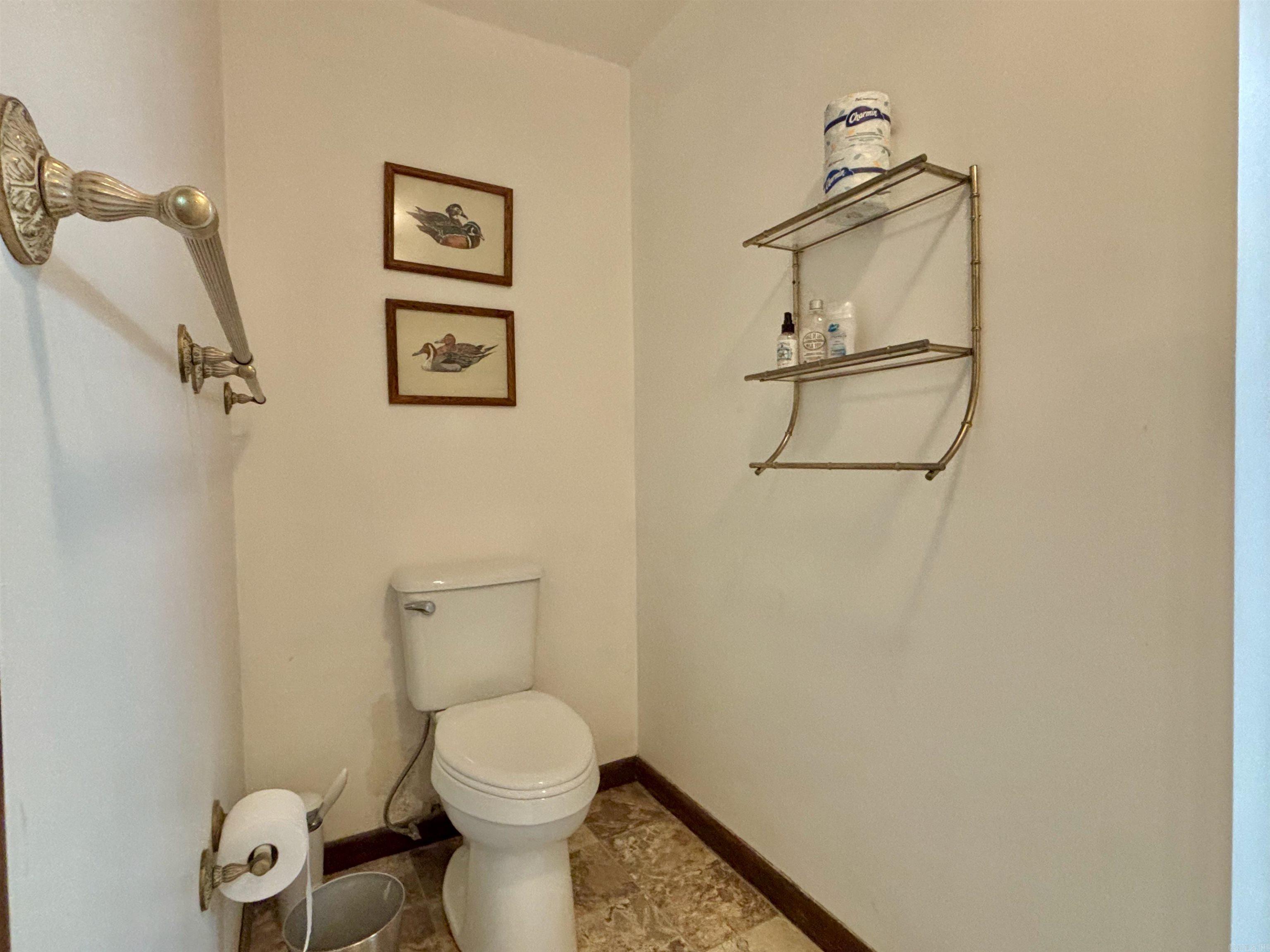 135 Iroquois Dr  Cherokee Village, AR