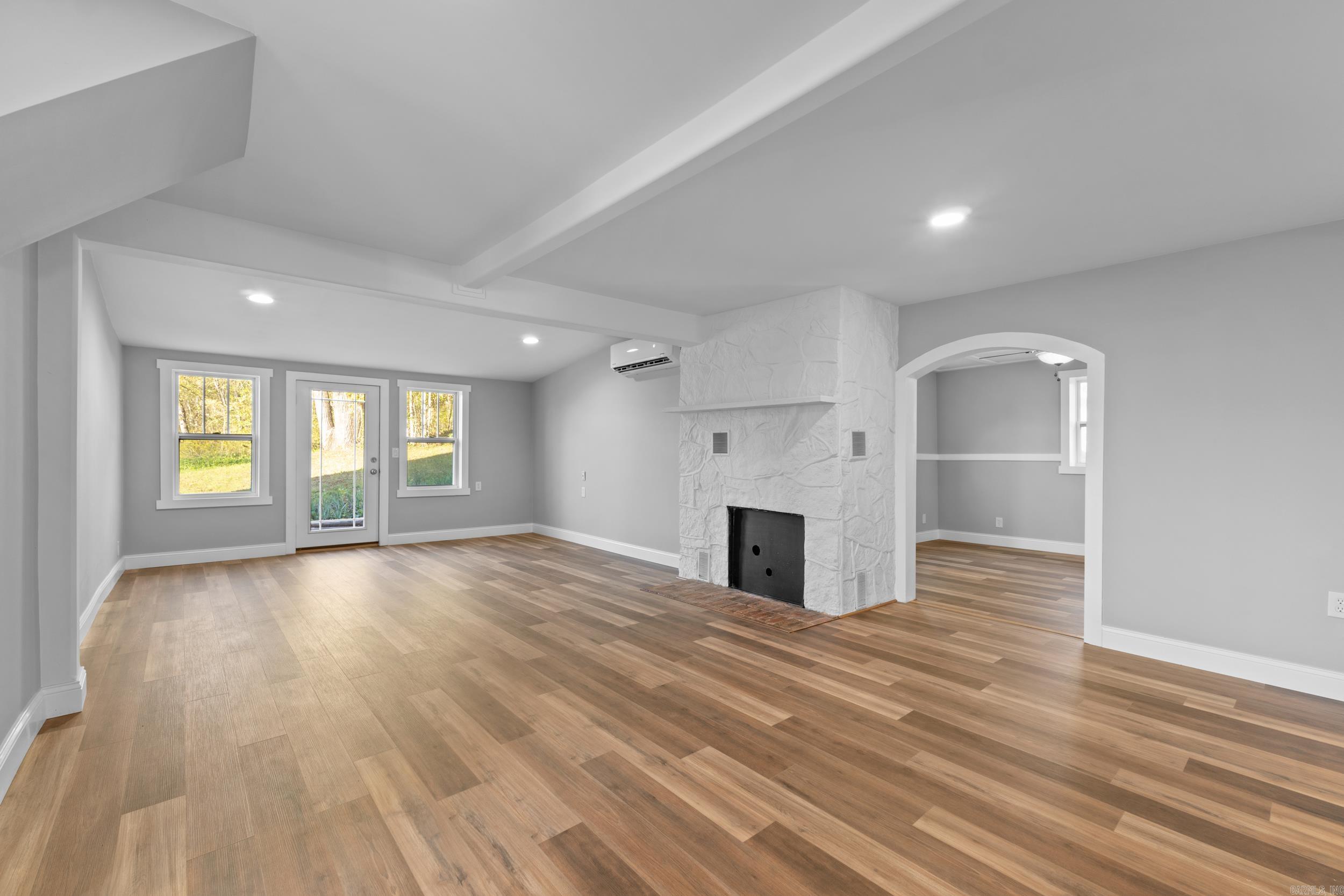 301 Fallen Ash Road Yellville, AR 72687