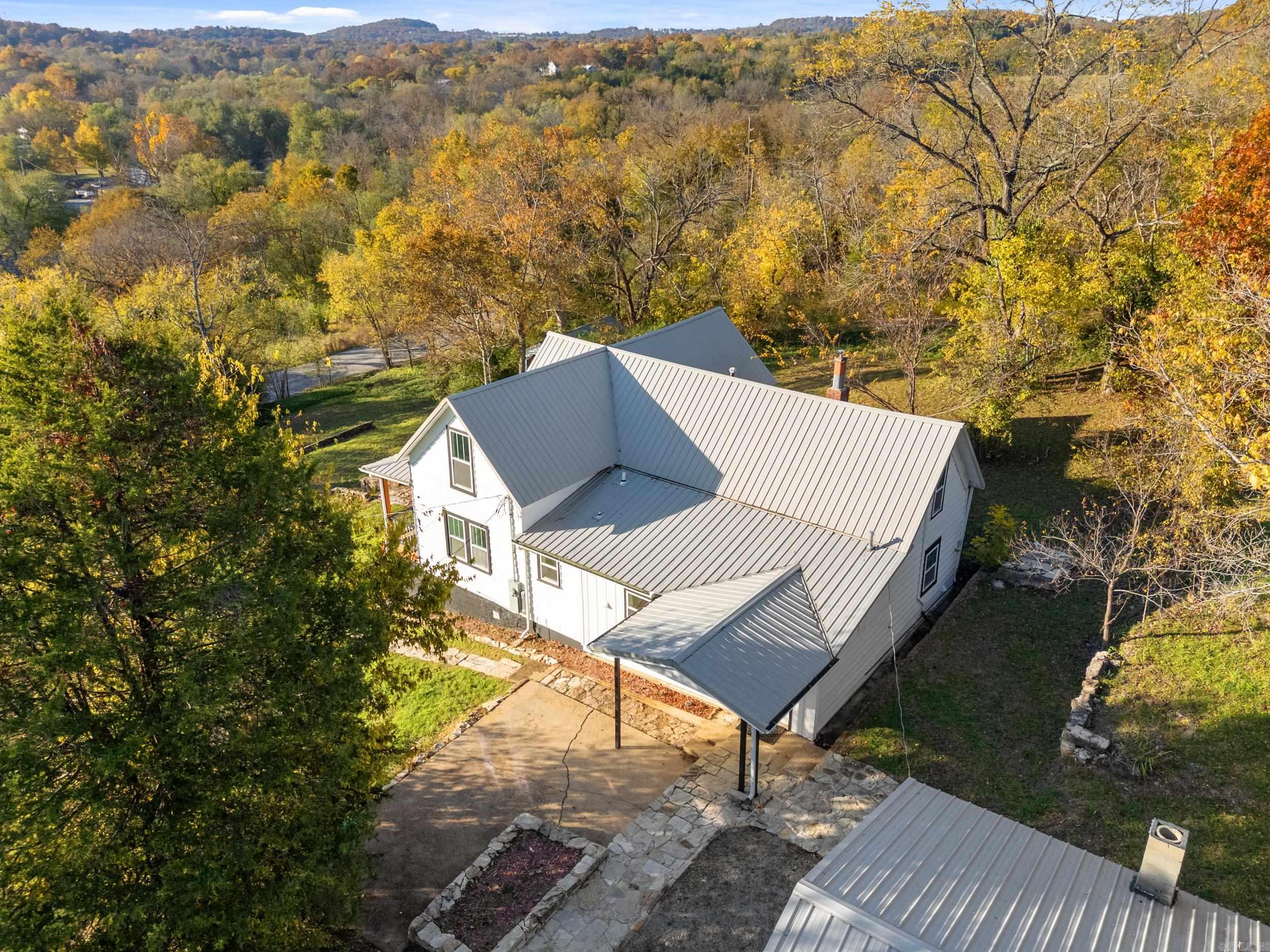 301 Fallen Ash Road Yellville, AR 72687