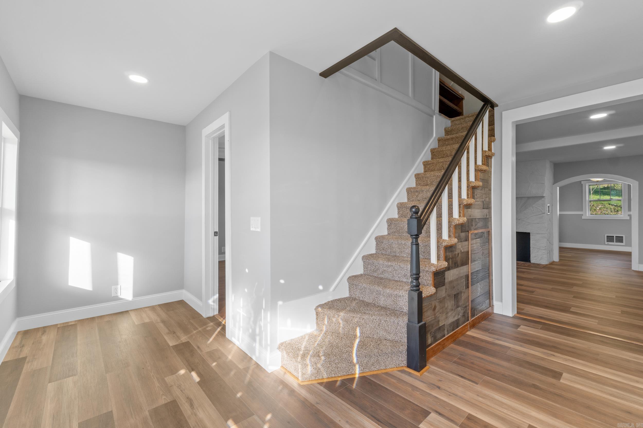 301 Fallen Ash Road Yellville, AR 72687