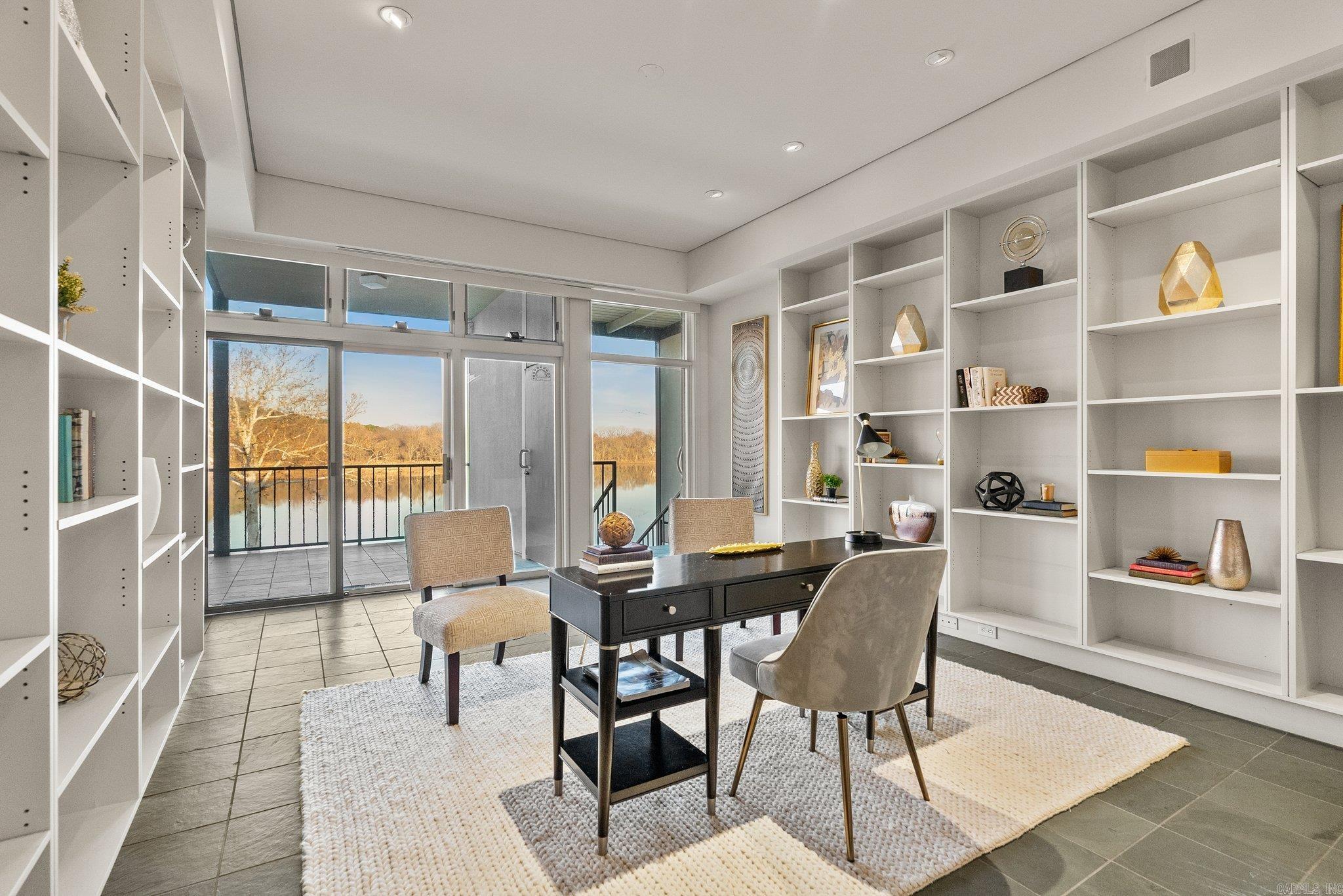 33 Riverpoint Road Little Rock, AR 72202