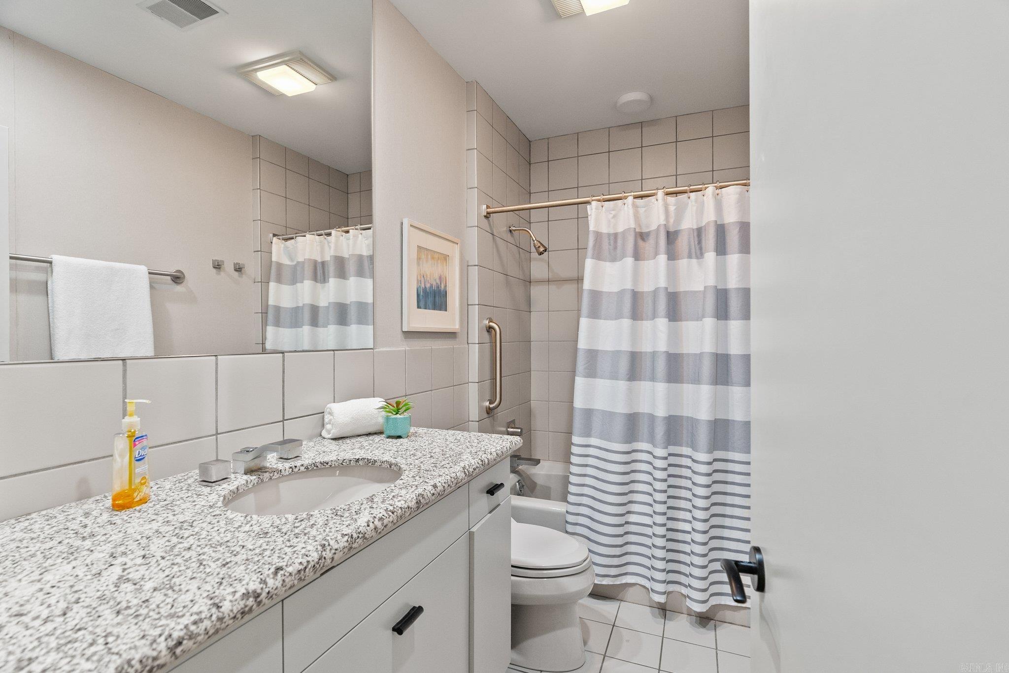 33 Riverpoint Road Little Rock, AR 72202