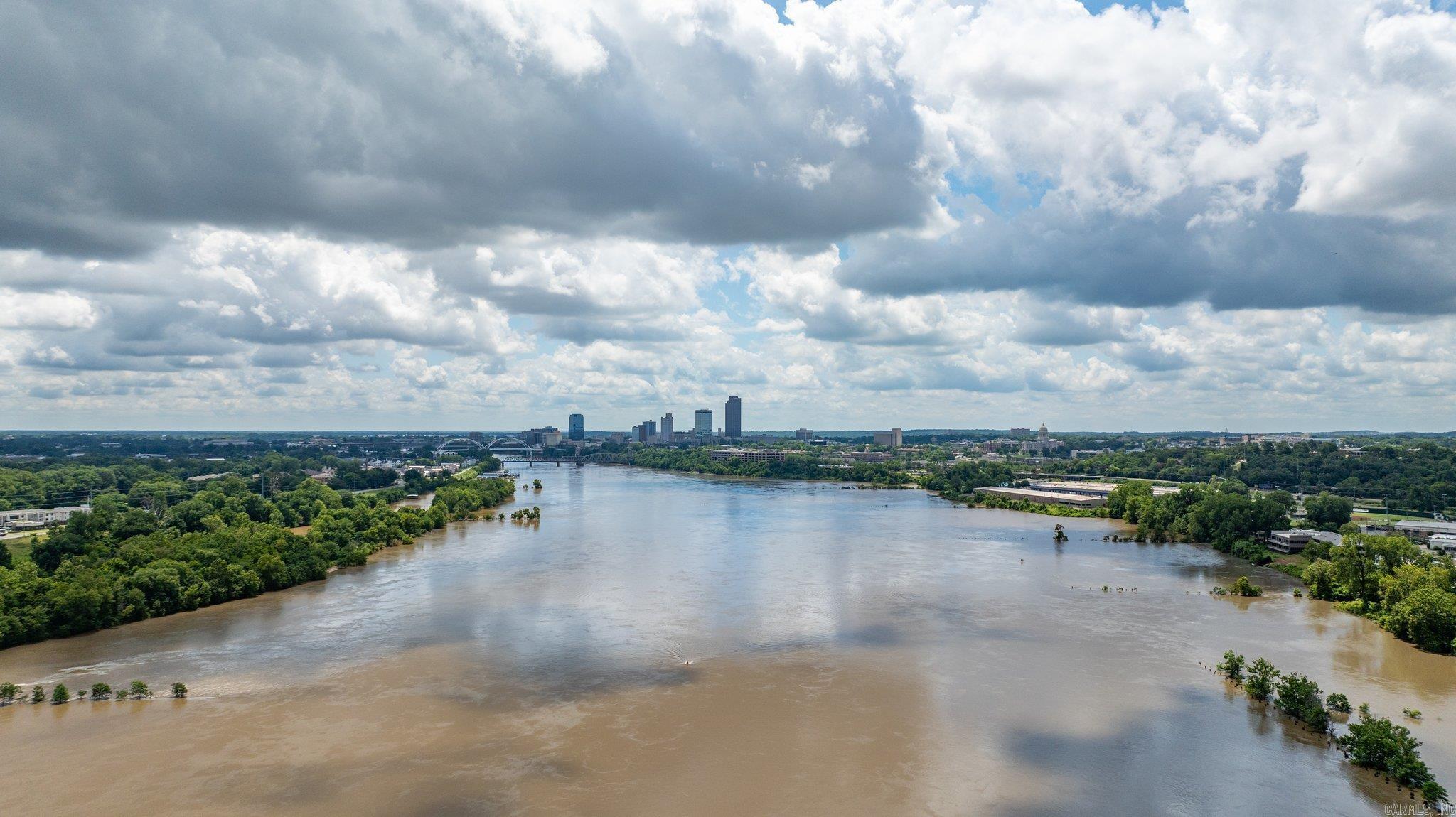 33 Riverpoint Road Little Rock, AR 72202