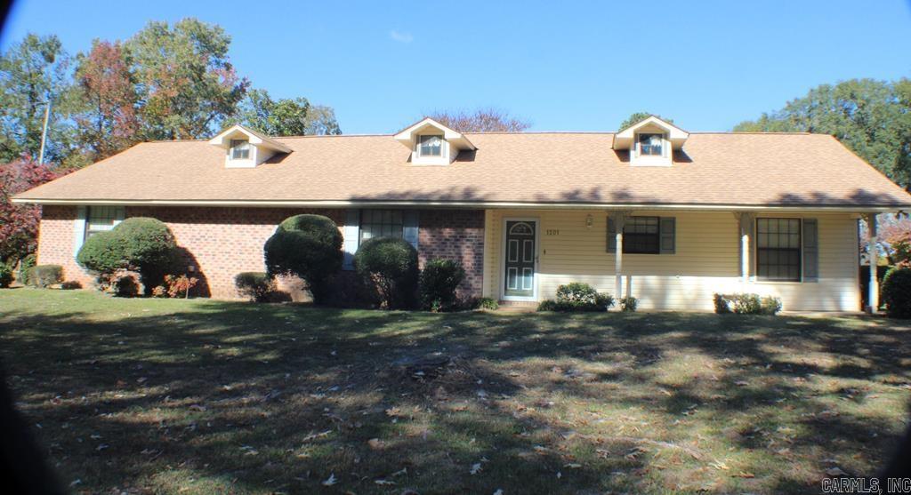 1201 E 42nd St. Texarkana, AR 71854