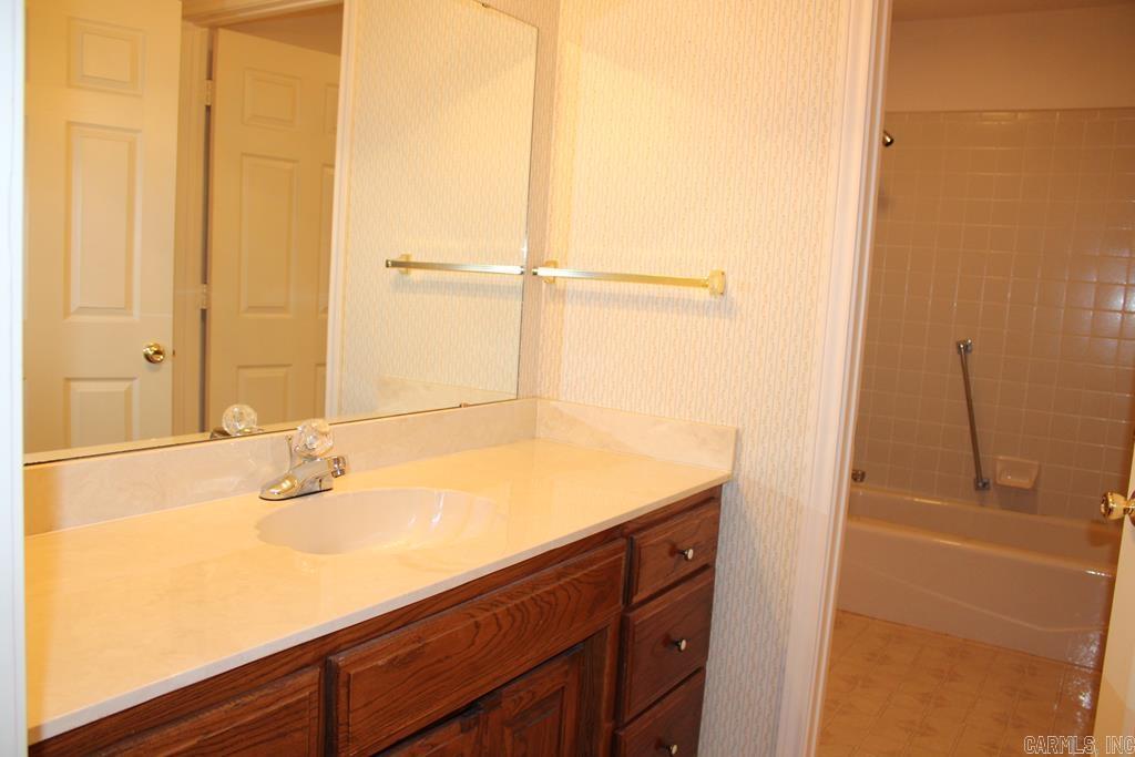 1201 E 42nd St.  Texarkana, AR