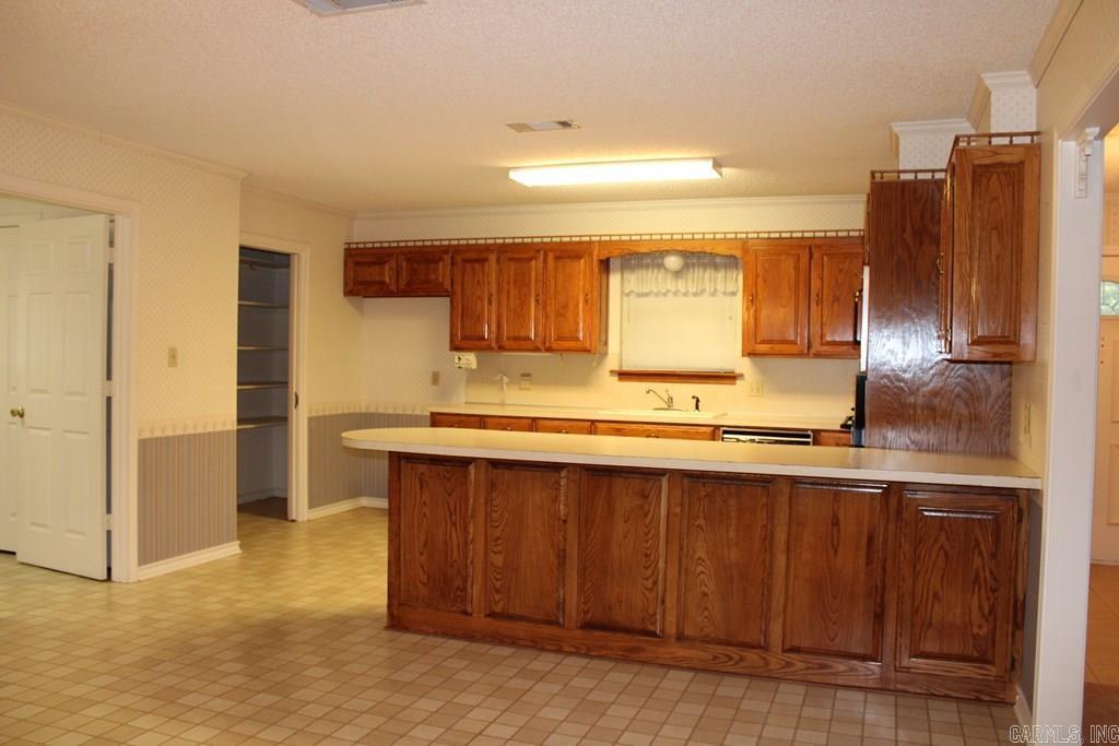 1201 E 42nd St.  Texarkana, AR