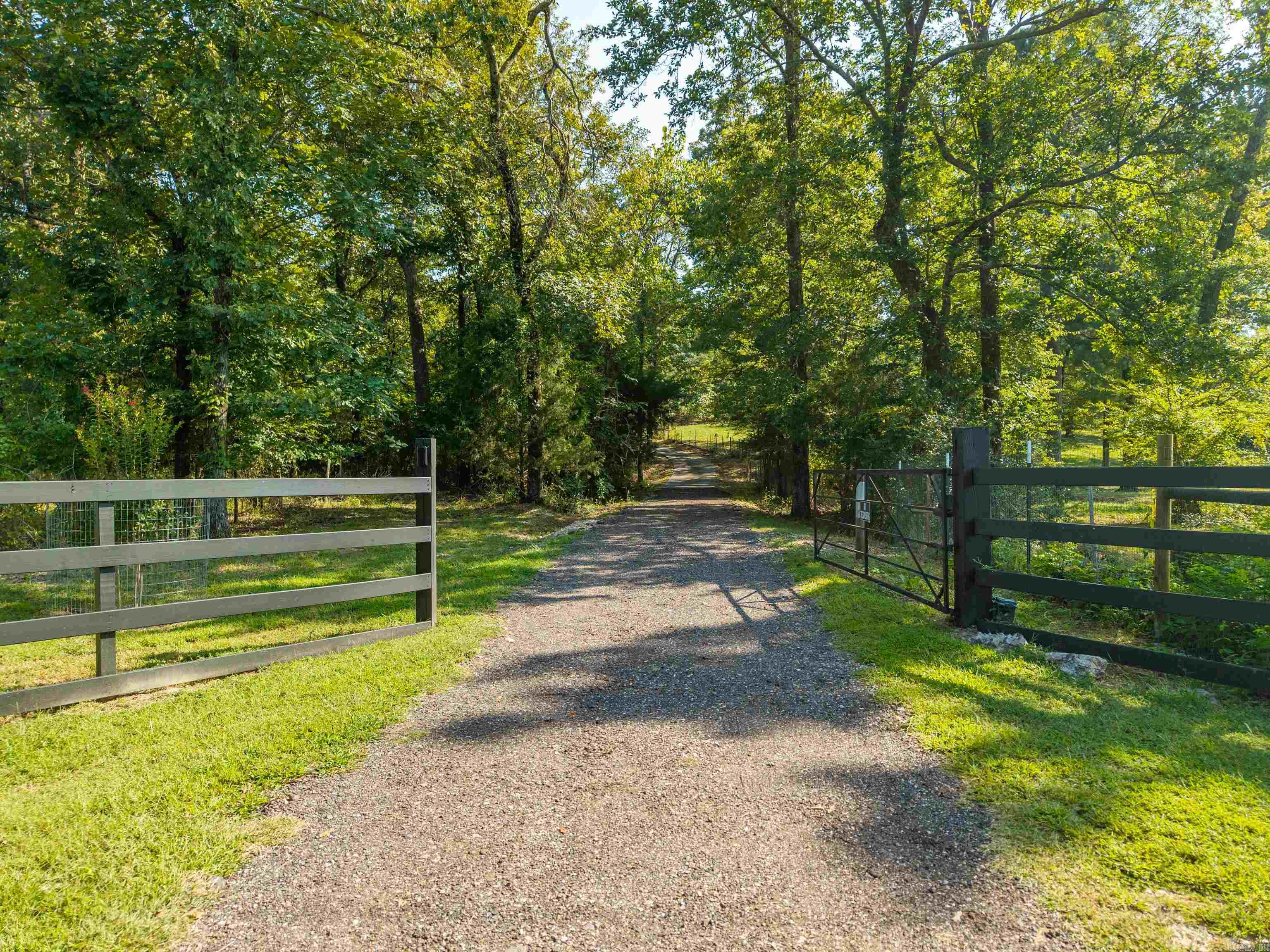 1115 Albright Road Hot Springs, AR 71913