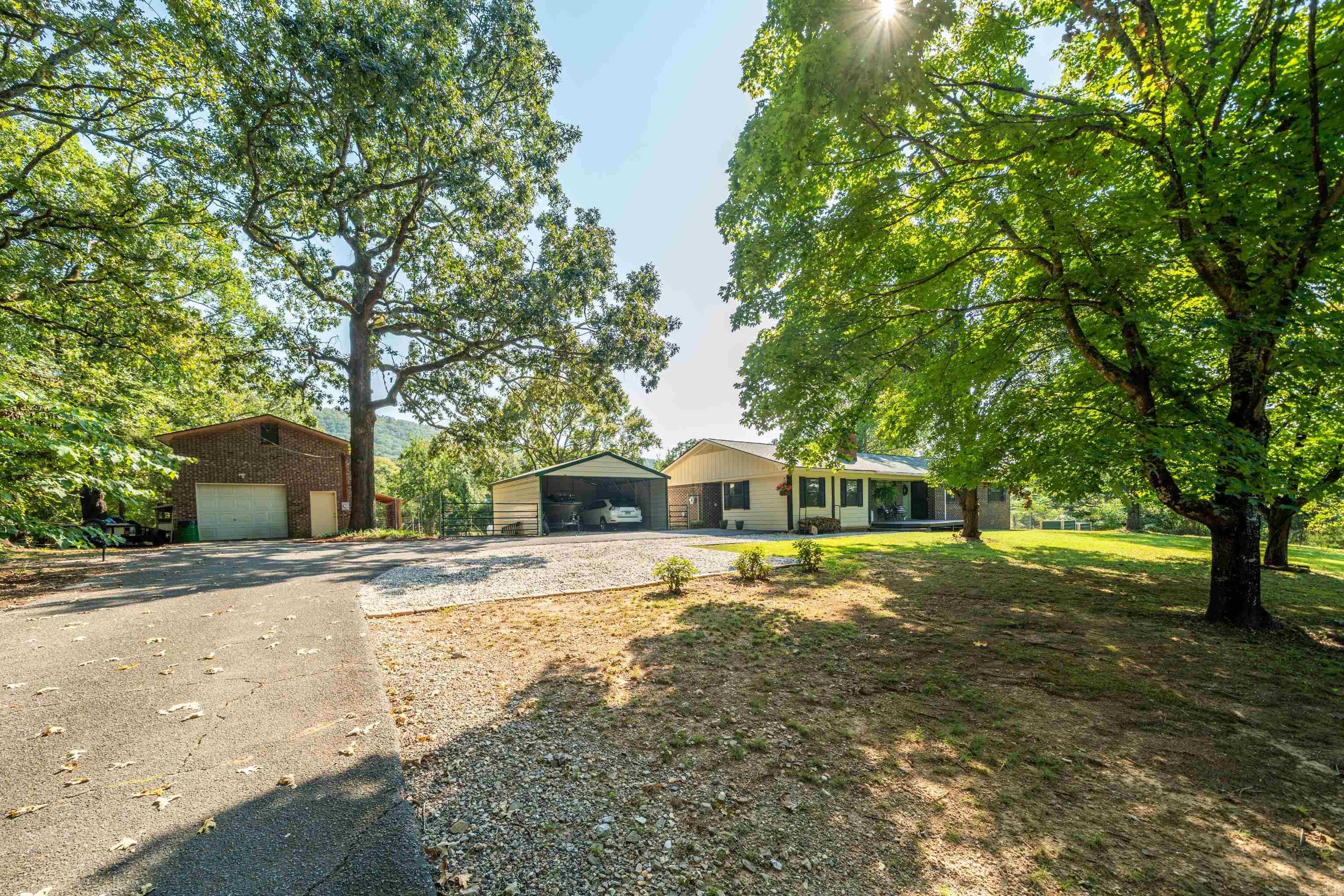1115 Albright Road Hot Springs, AR 71913
