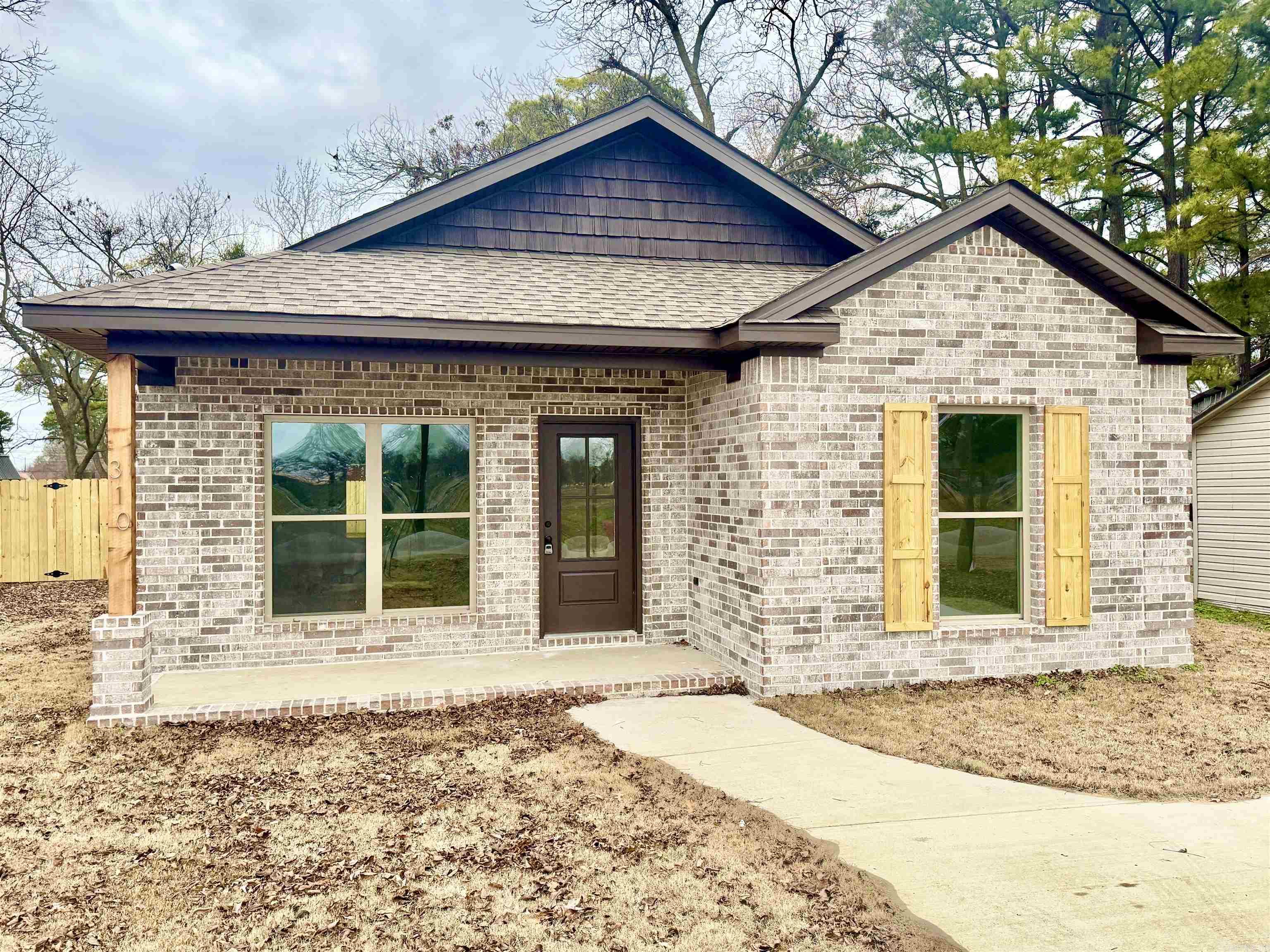 310 S Dunkin St Street Manila, AR 72442