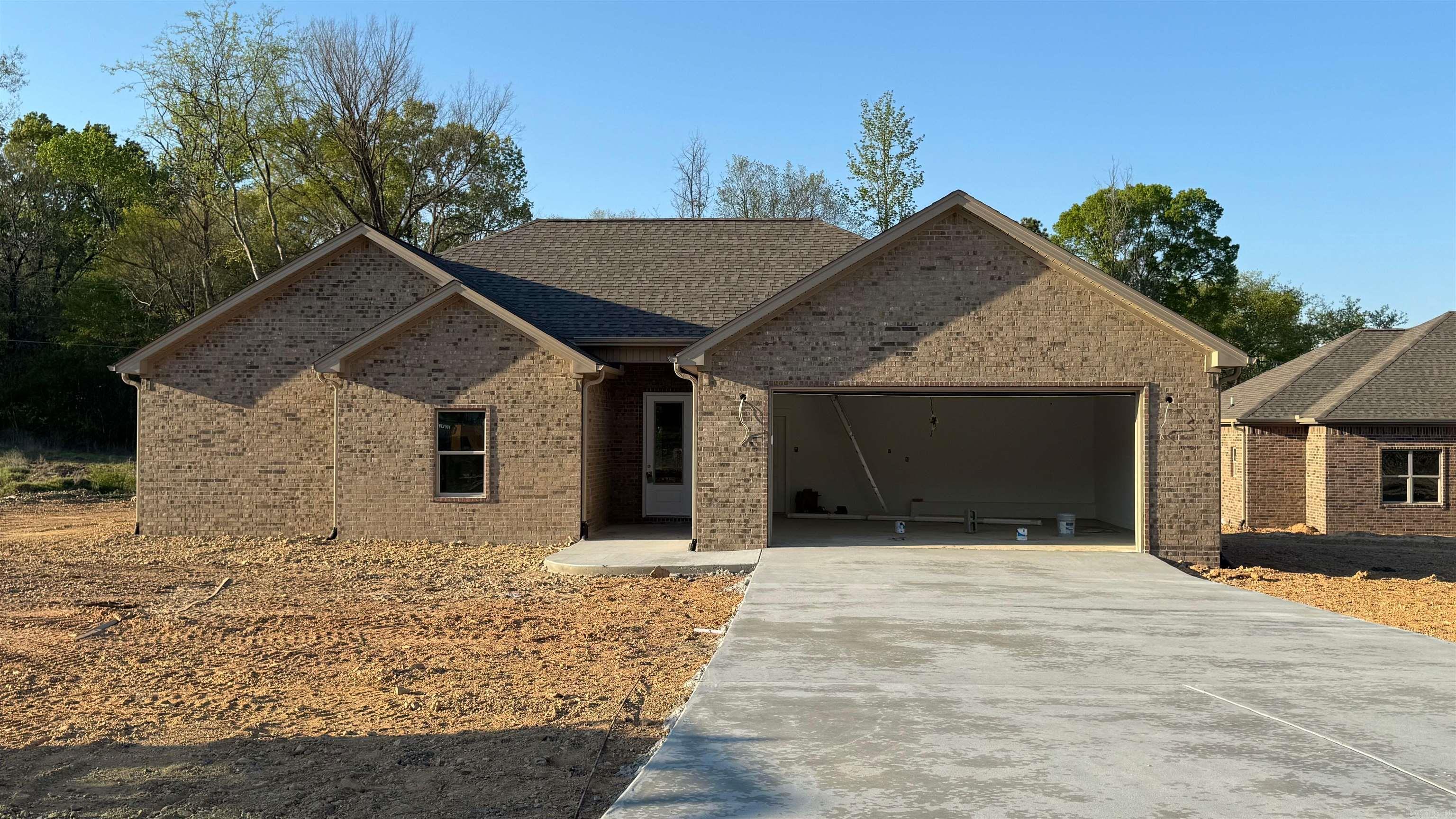 210 Petronia Street Hot Springs, AR 71913