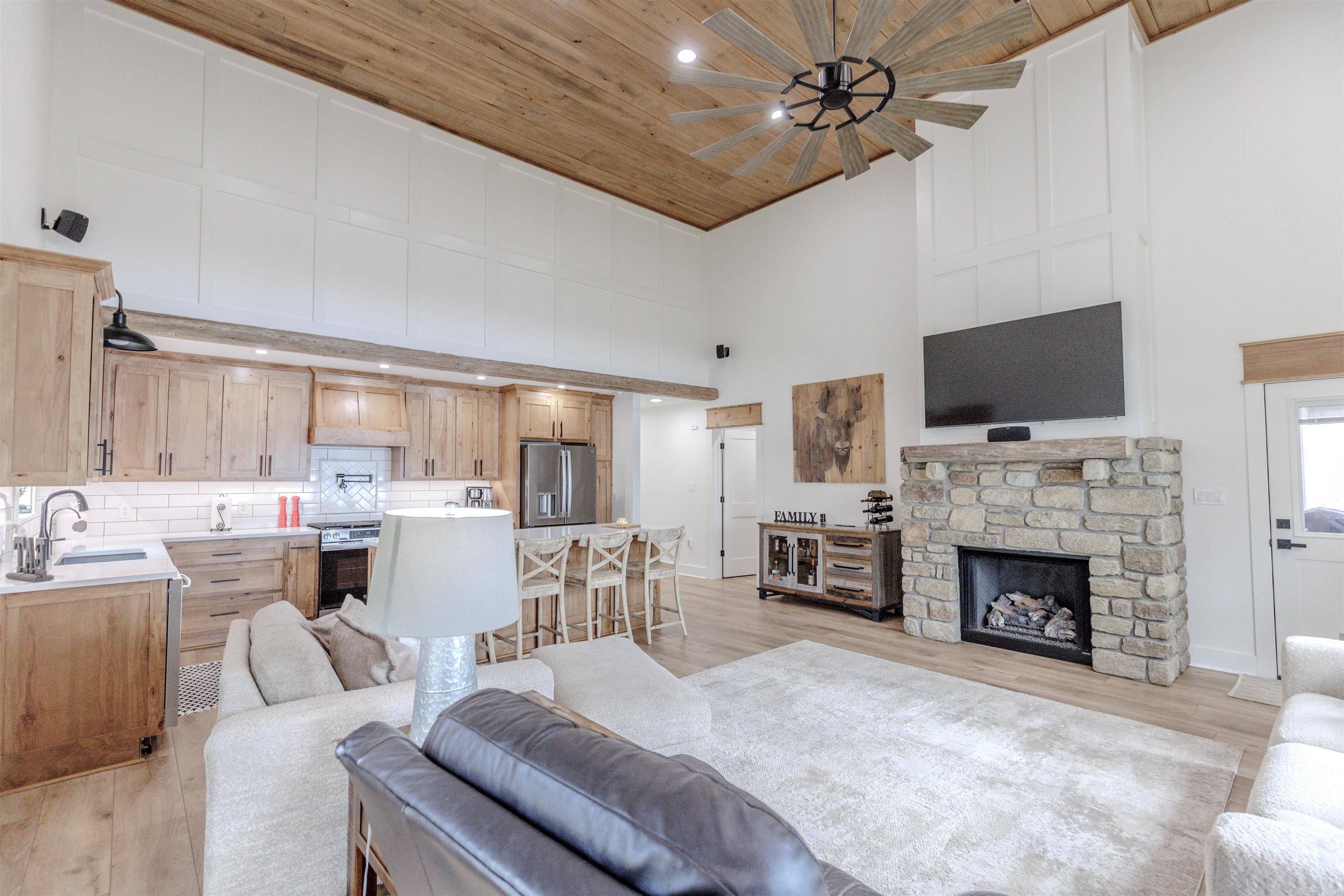 5 Lea  Perryville, AR