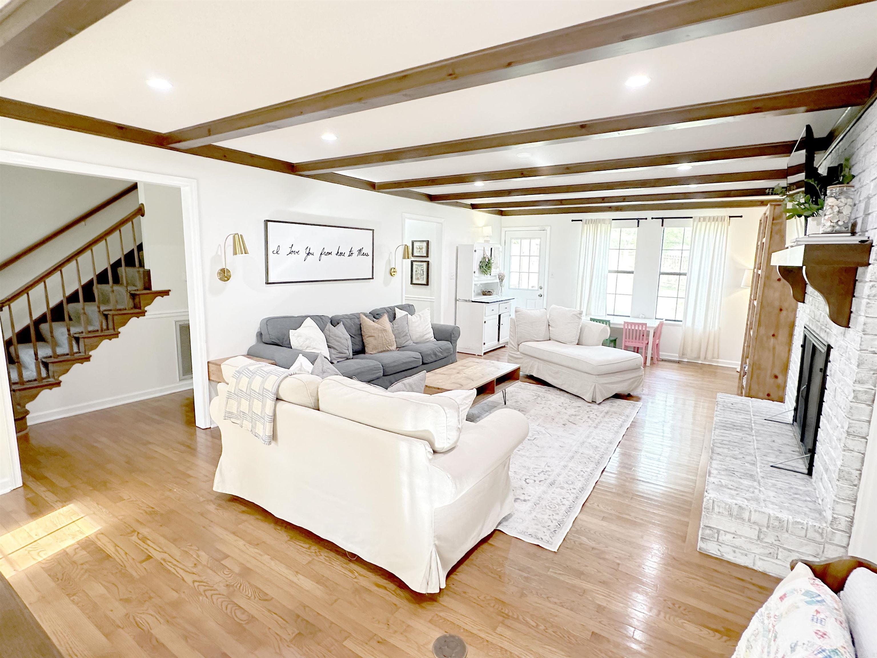 17 Laver Circle Little Rock, AR 72210-5759