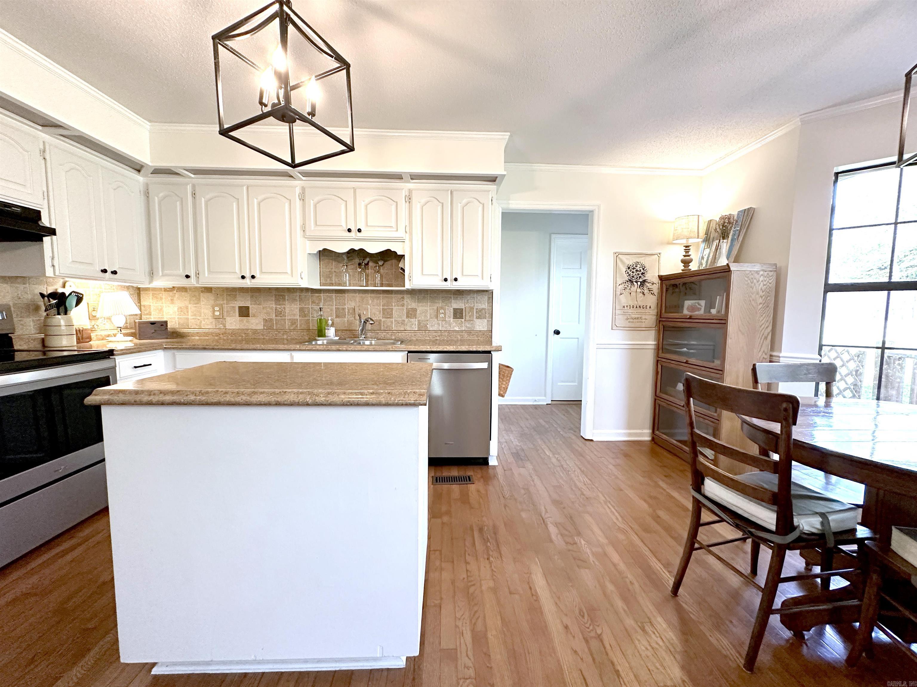 17 Laver Circle Little Rock, AR 72210-5759