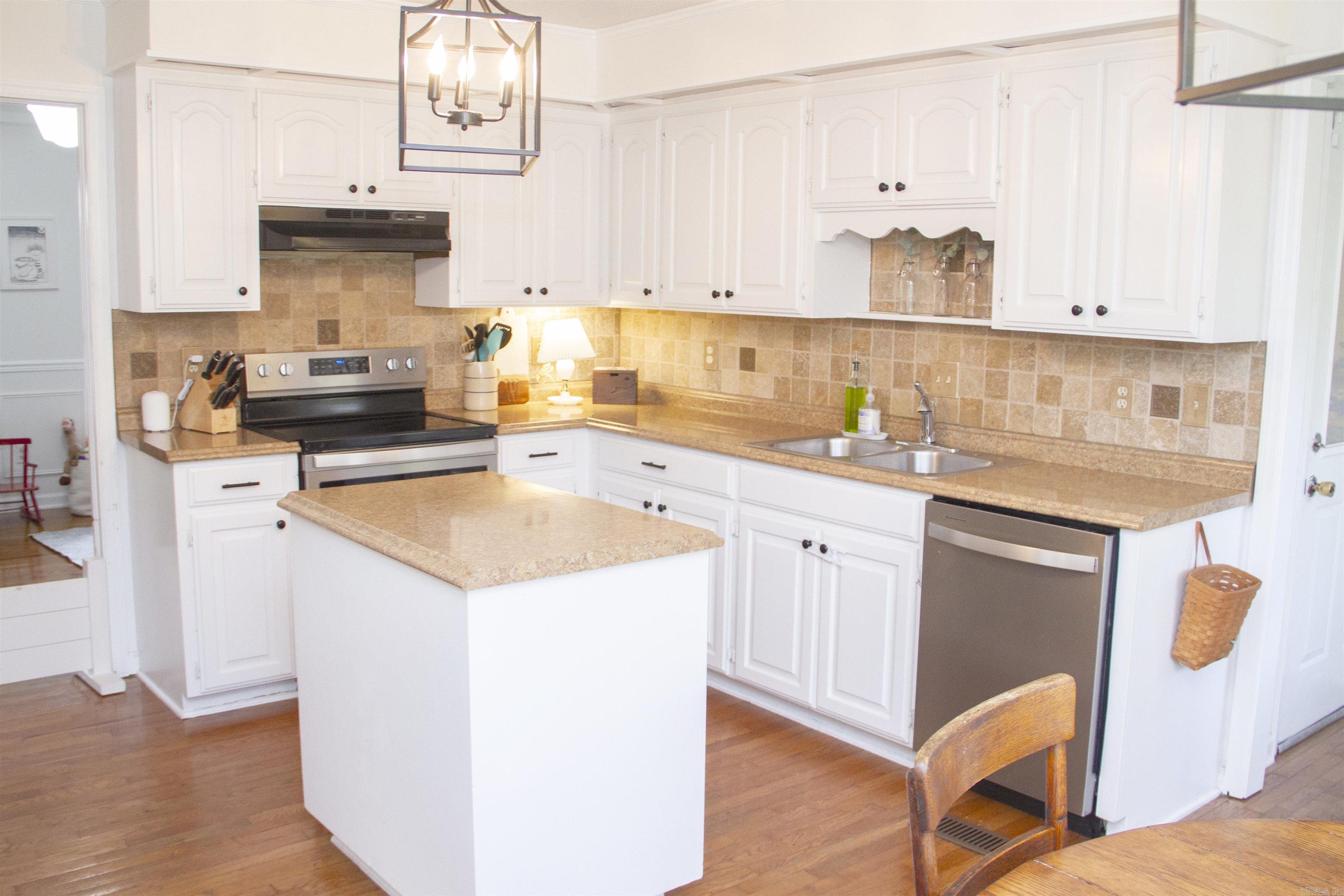 17 Laver Circle Little Rock, AR 72210-5759