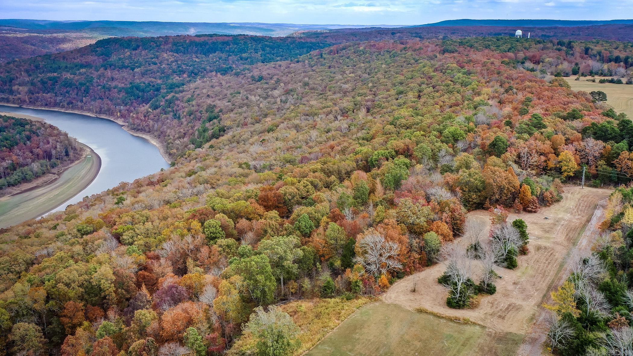 40 Eagle Ridge Dr. Greers Ferry, AR 72067