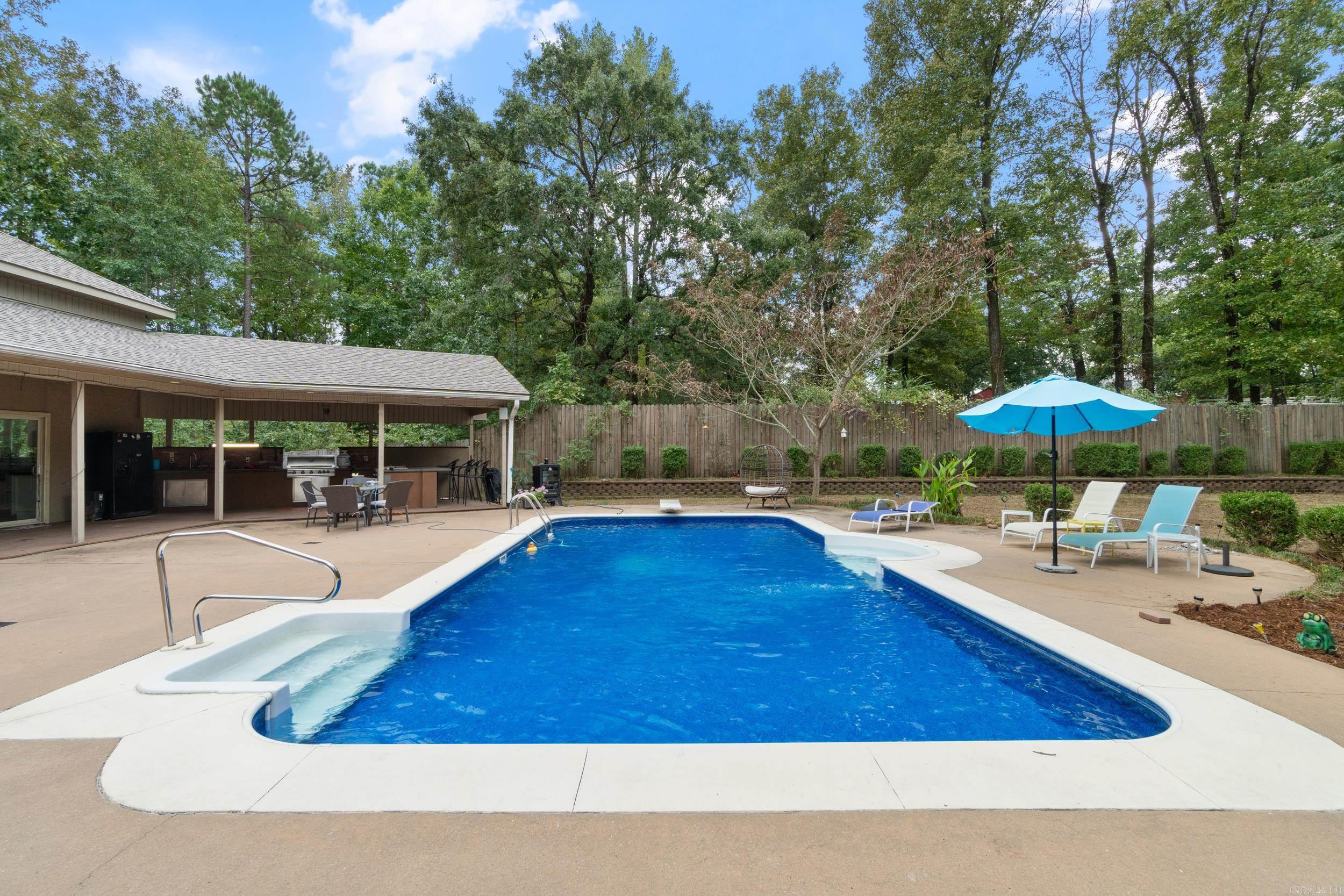 1045 Scarlett Lane Bauxite, AR 72011