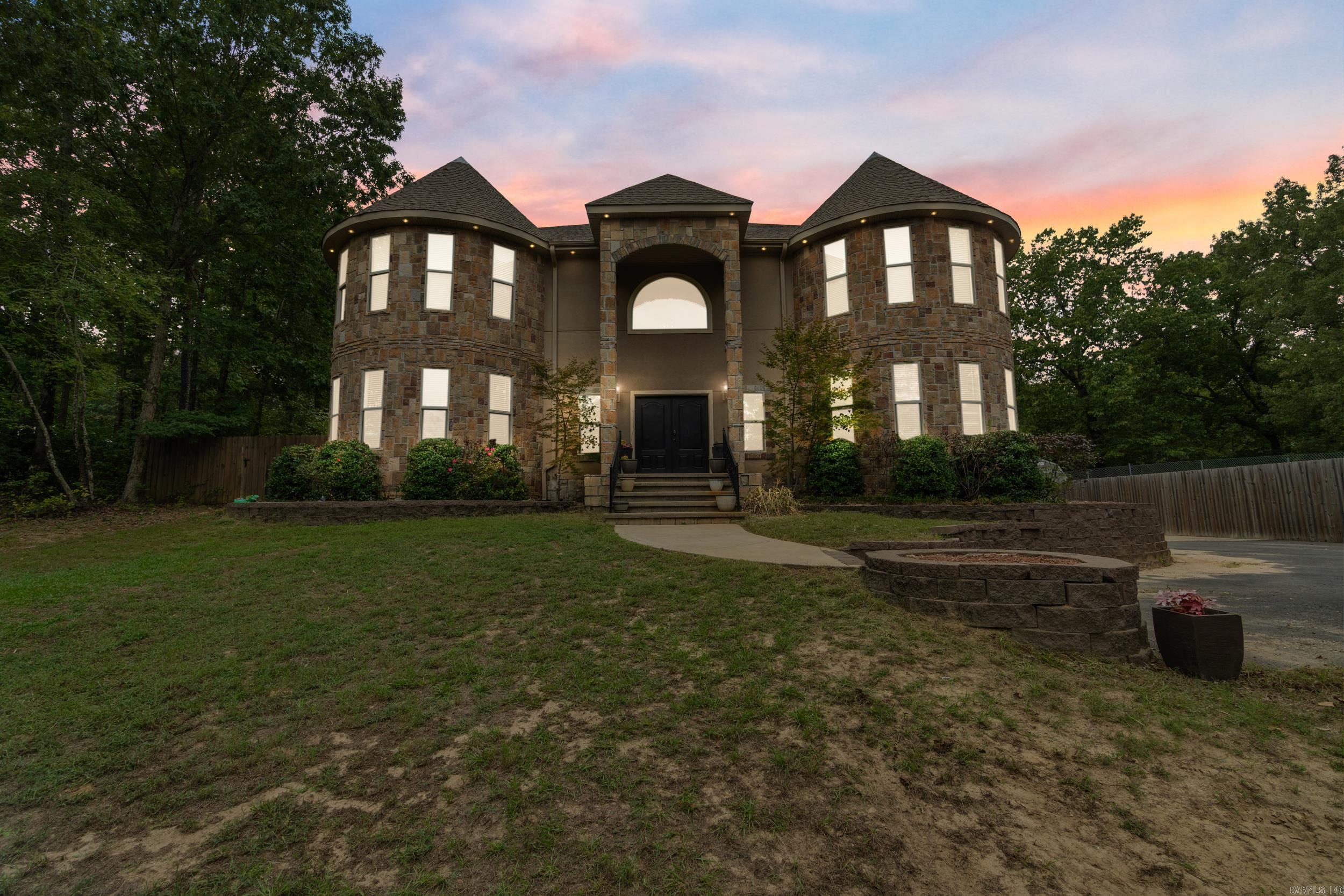 1045 Scarlett Lane Bauxite, AR 72011