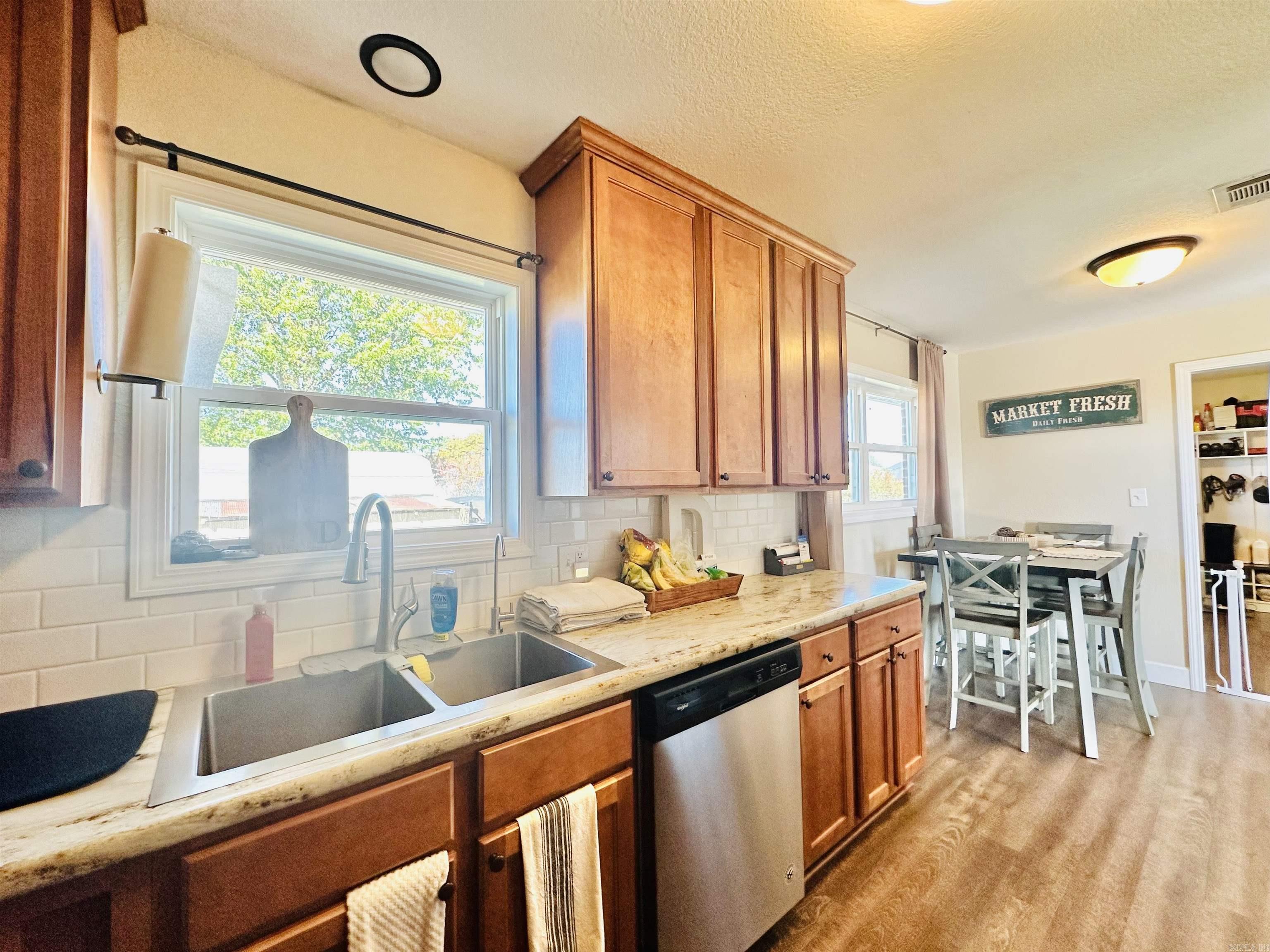 316 S Free St.  Portia, AR