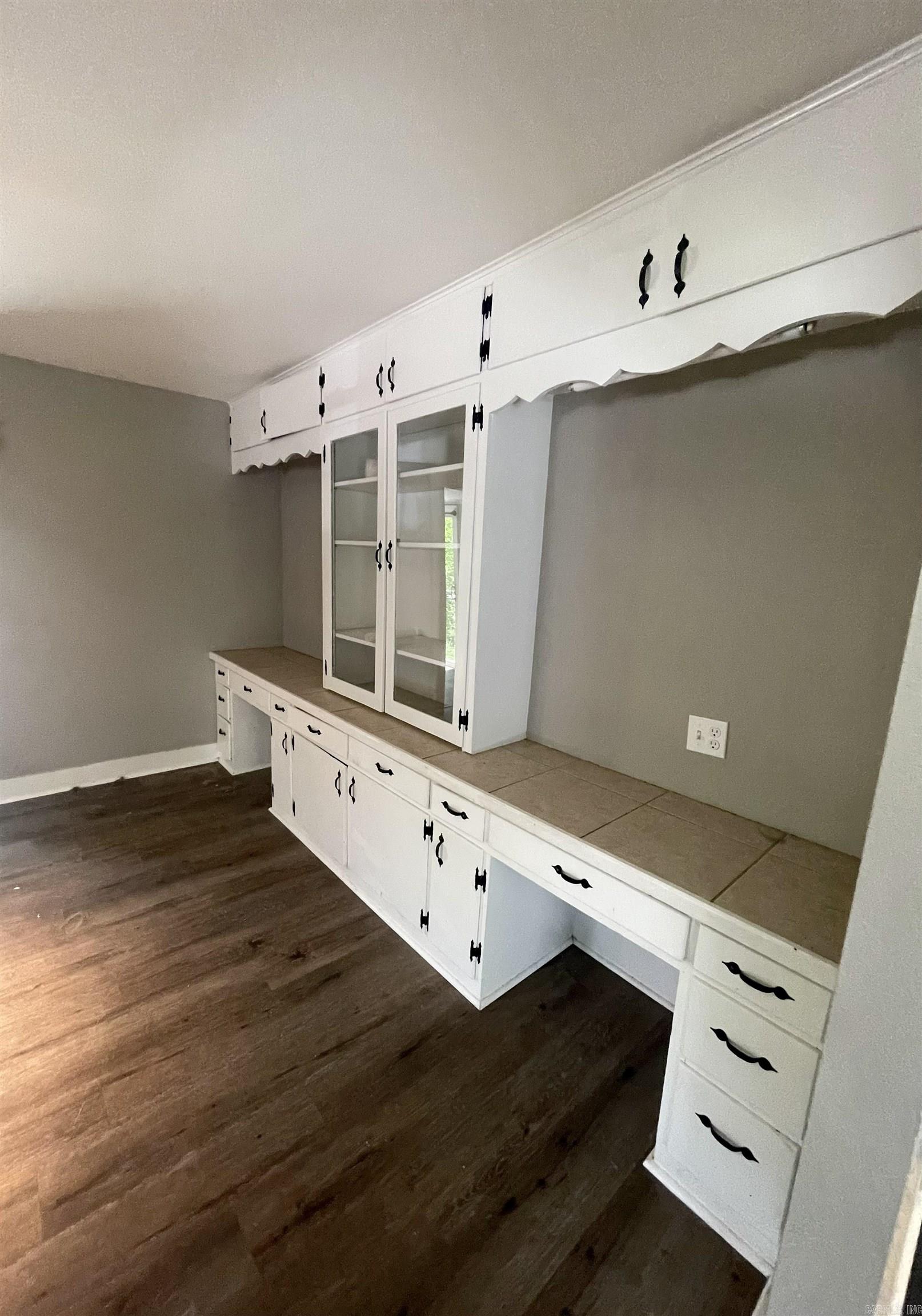 1834 Johnston  Conway, AR