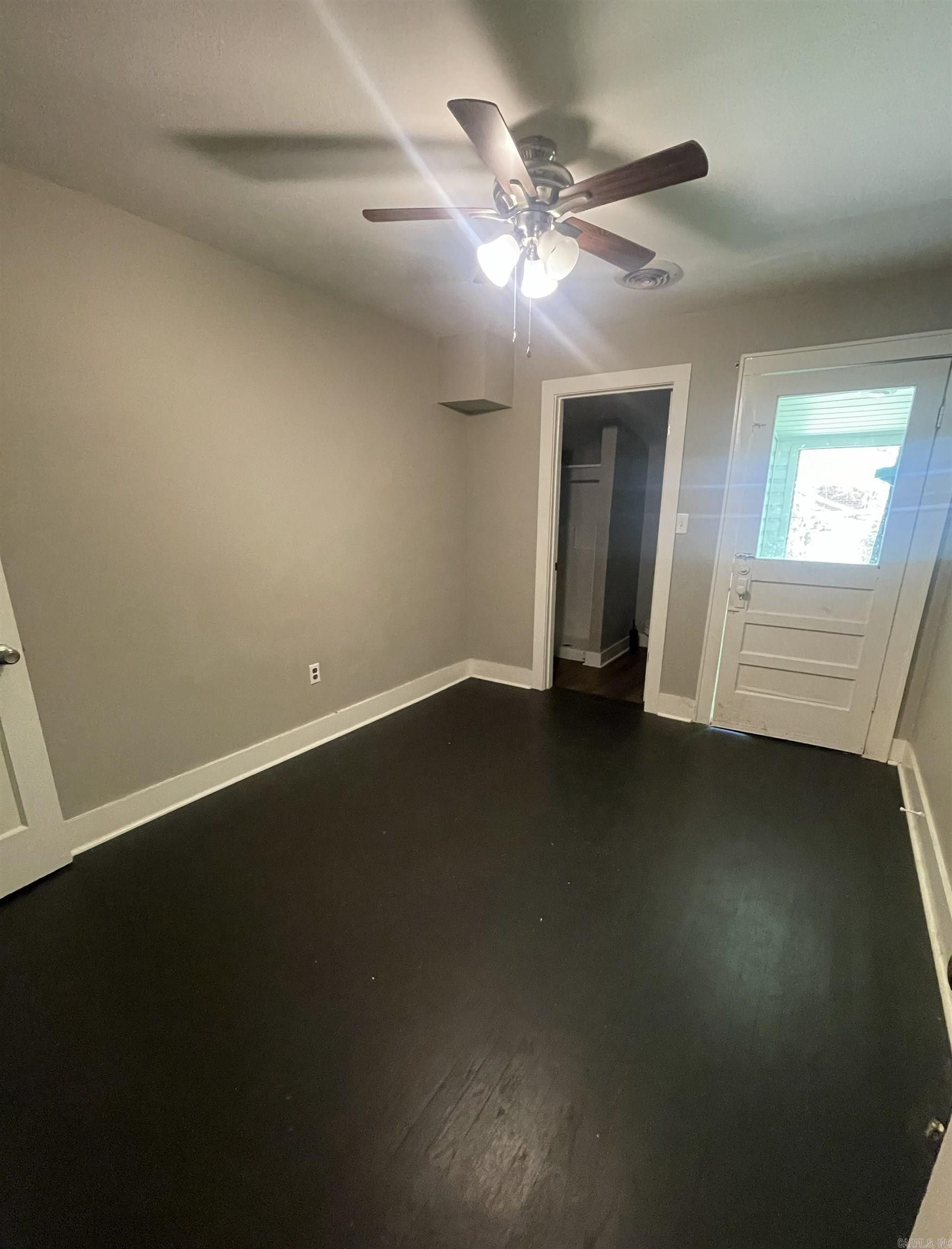 1834 Johnston  Conway, AR