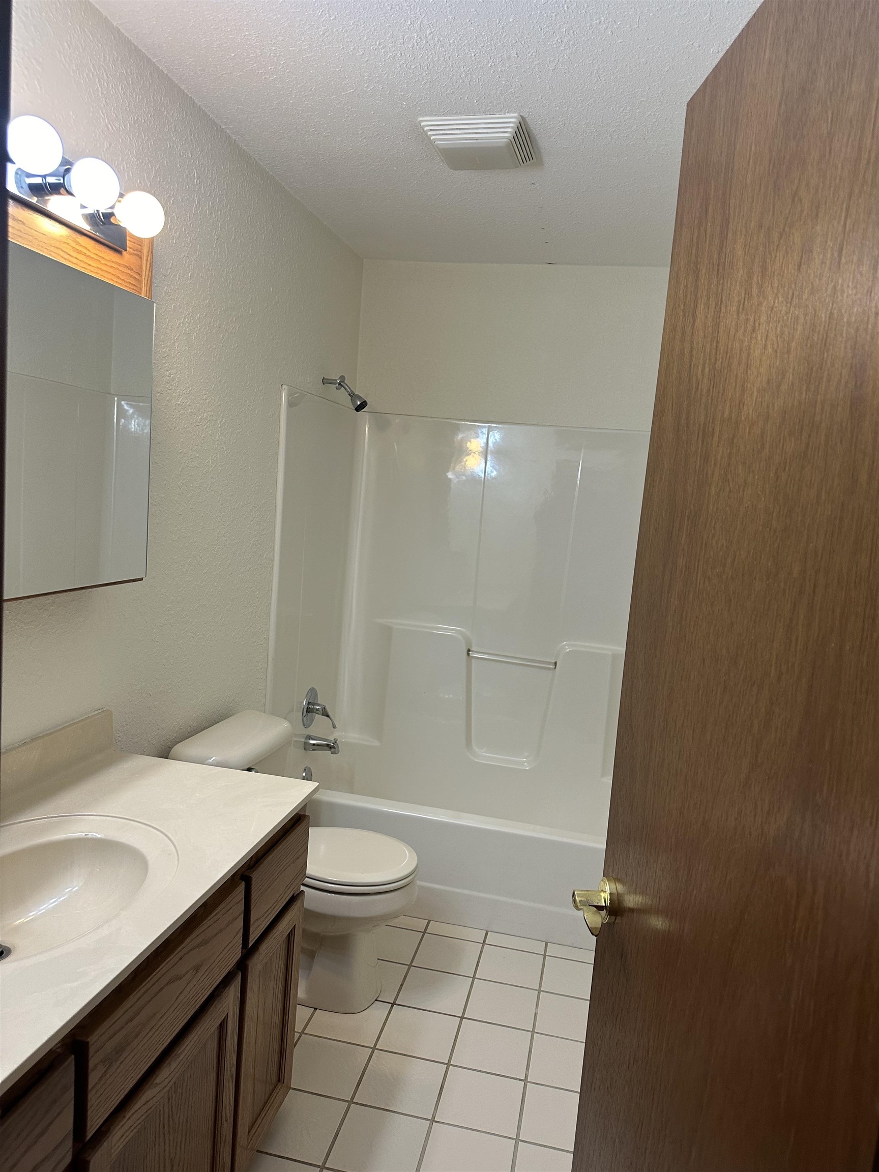 100 Powhatan  Cherokee Village, AR