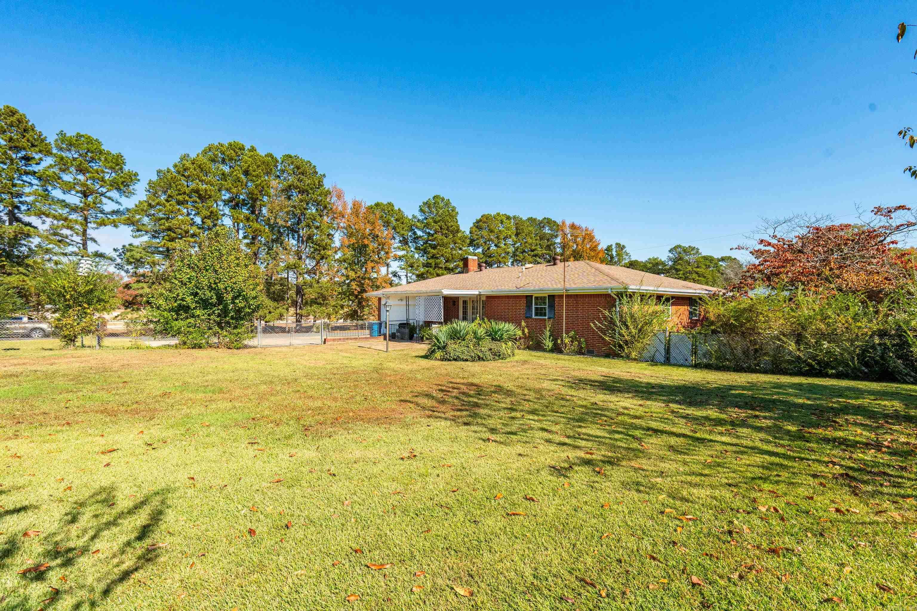 2106 Taylor Street Malvern, AR 72104
