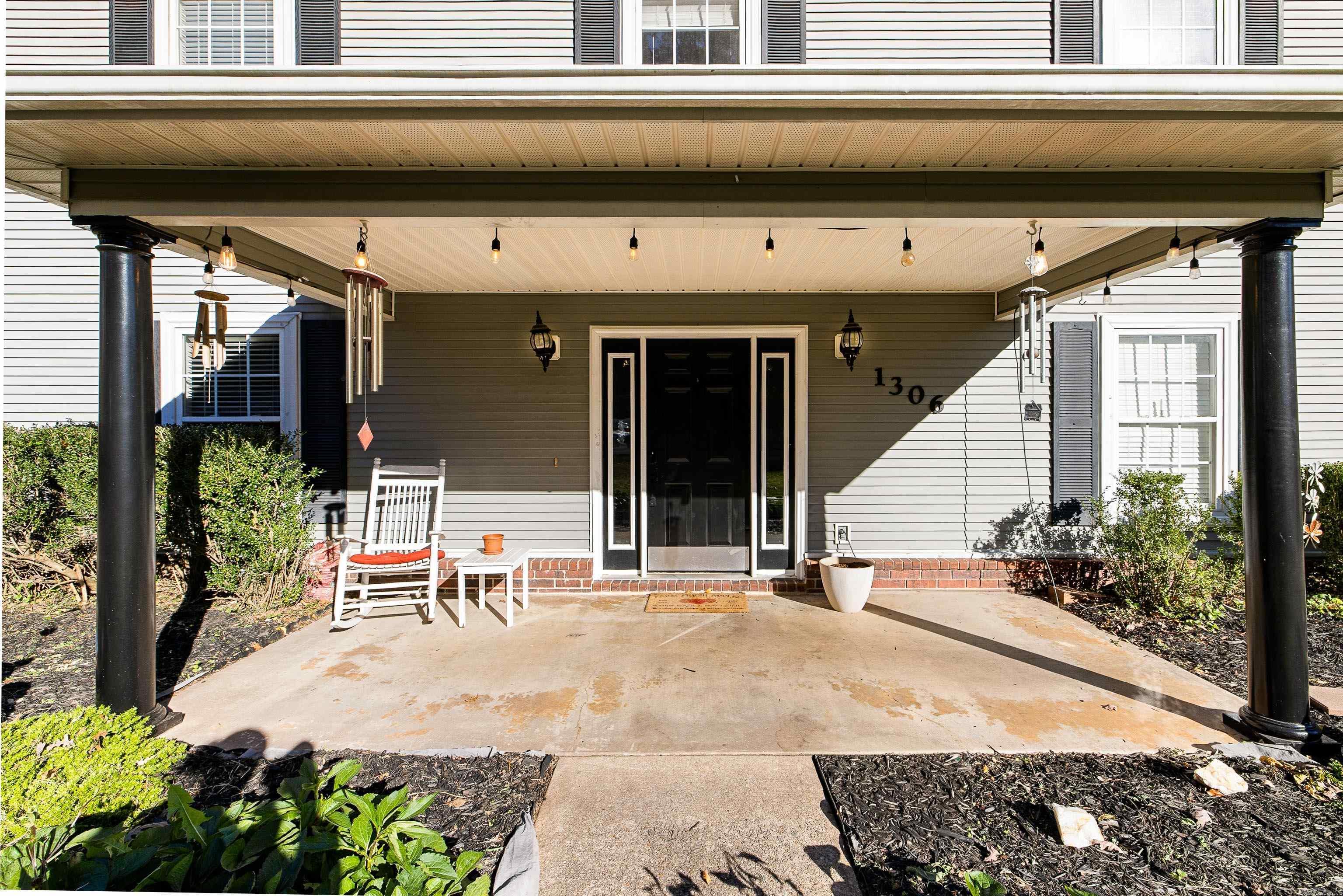 1306 Stamford Dr  Benton, AR