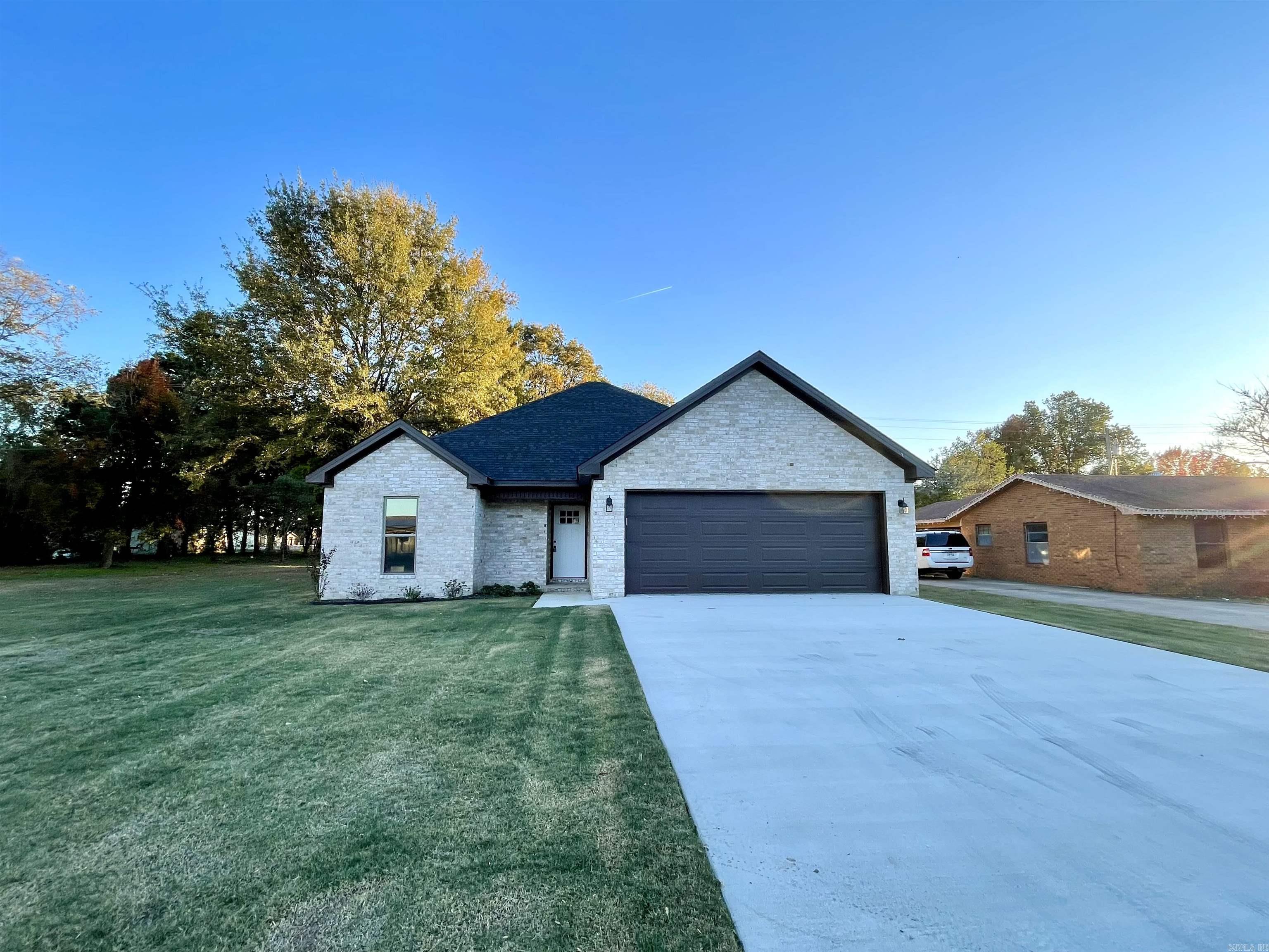 231 Flossie  Trumann, AR