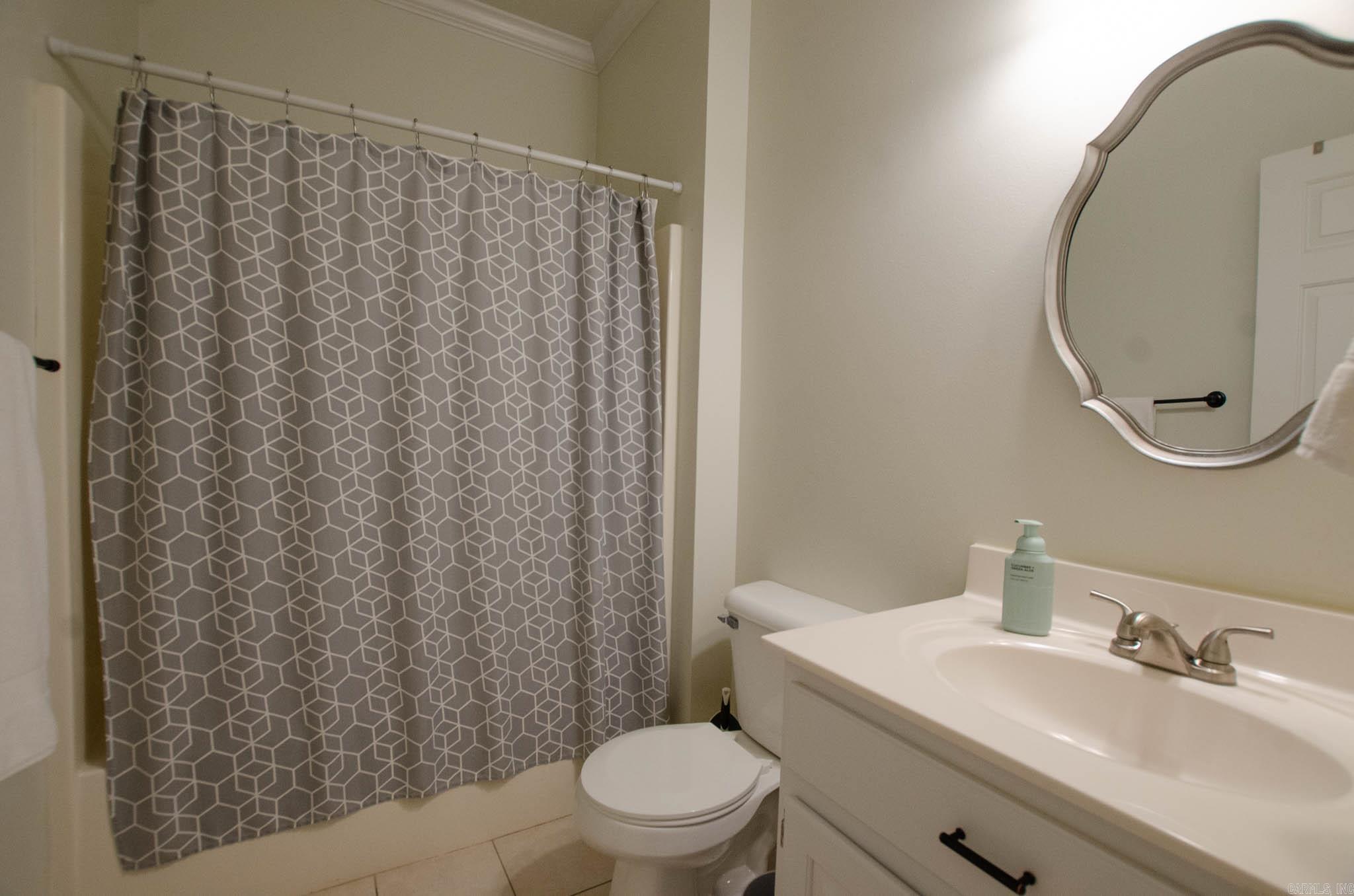 4202 Stephanie Lane Jonesboro, AR 72405