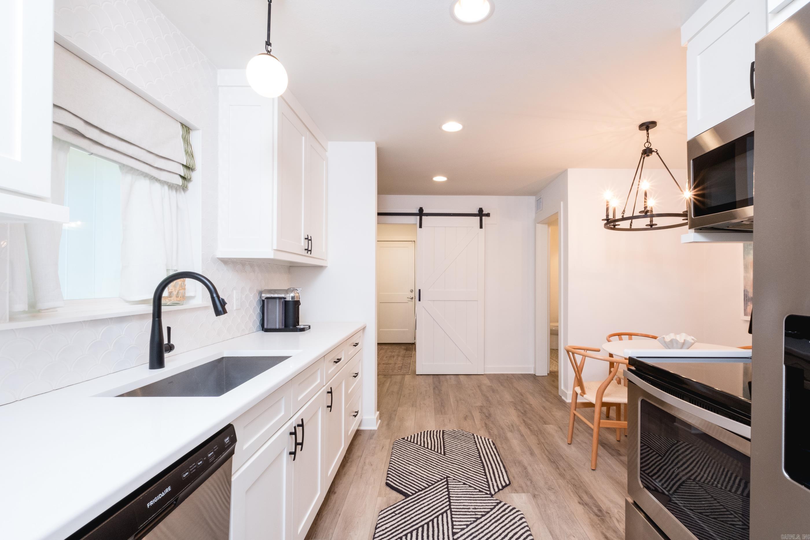 2 White Oak Lane  Little Rock, AR