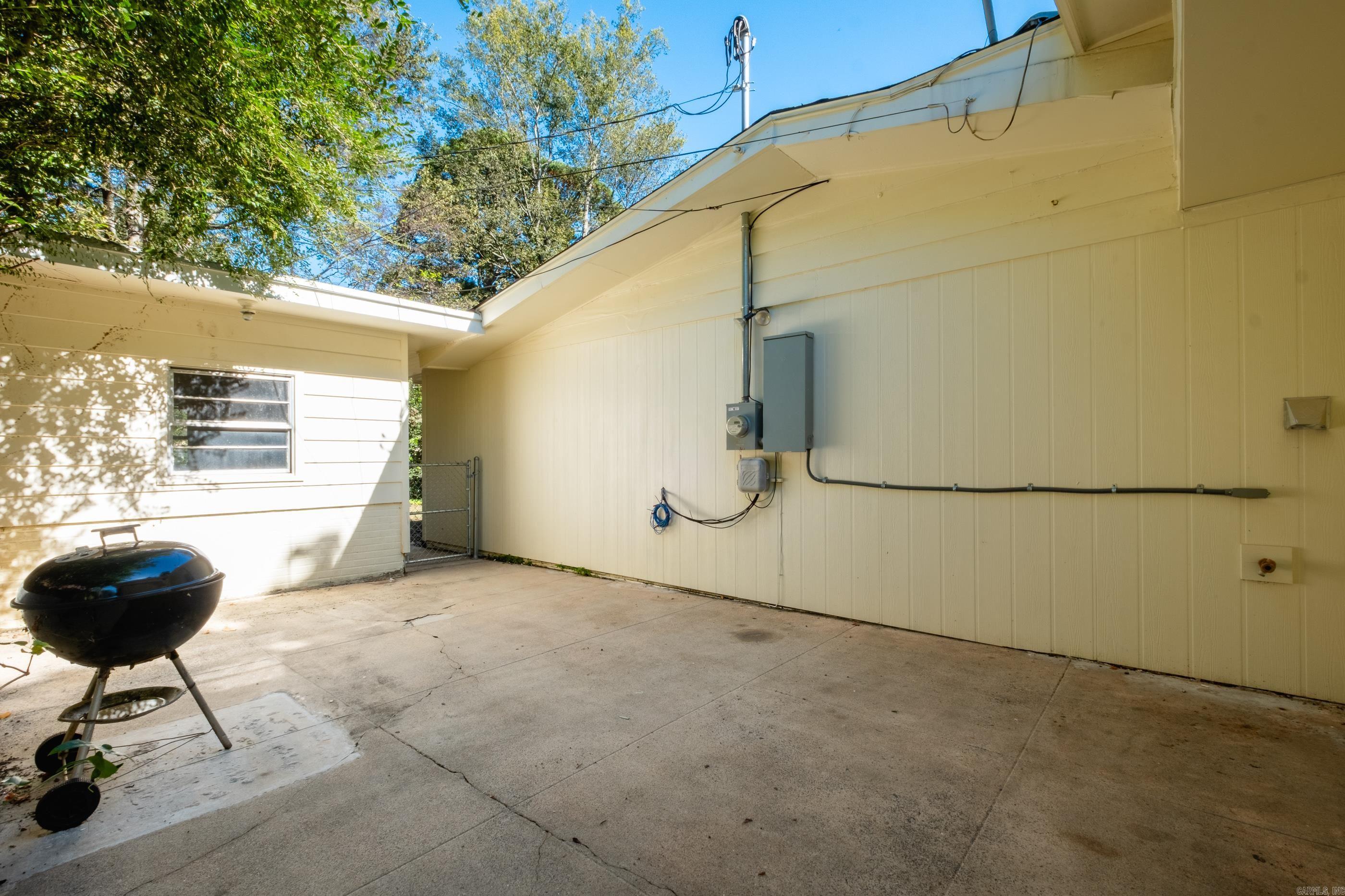 2 White Oak Lane  Little Rock, AR