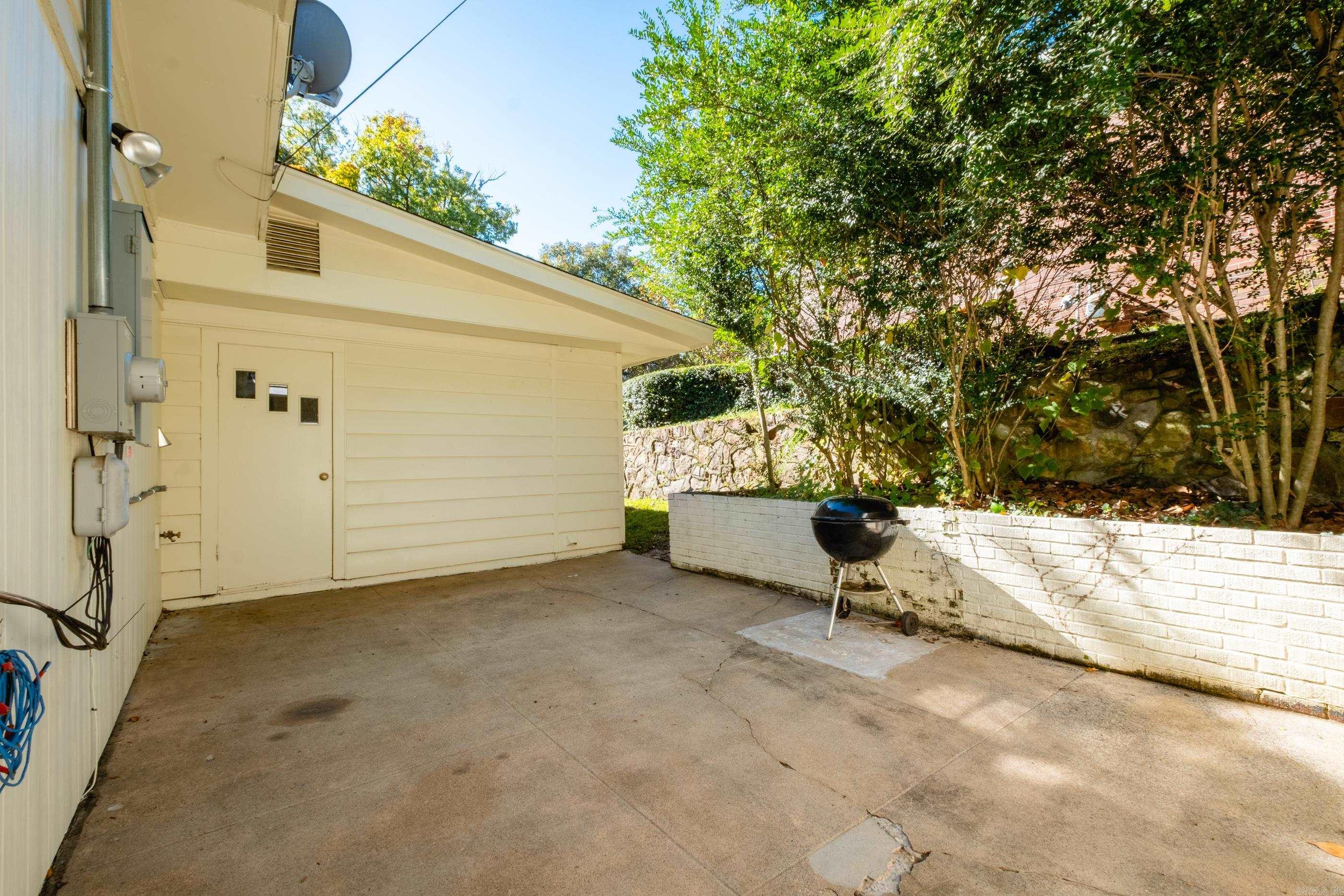 2 White Oak Lane  Little Rock, AR