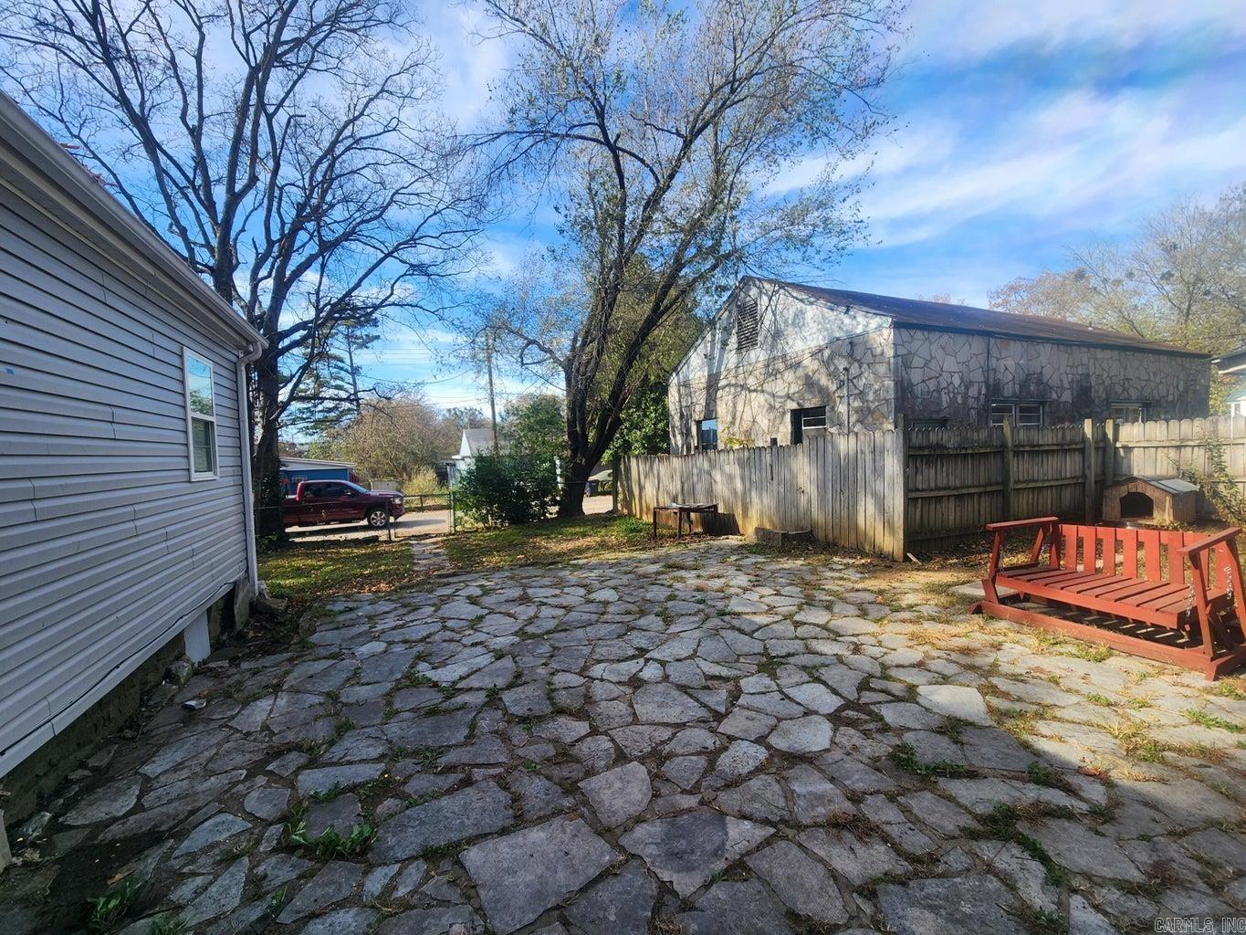 205 E Pine  Batesville, AR