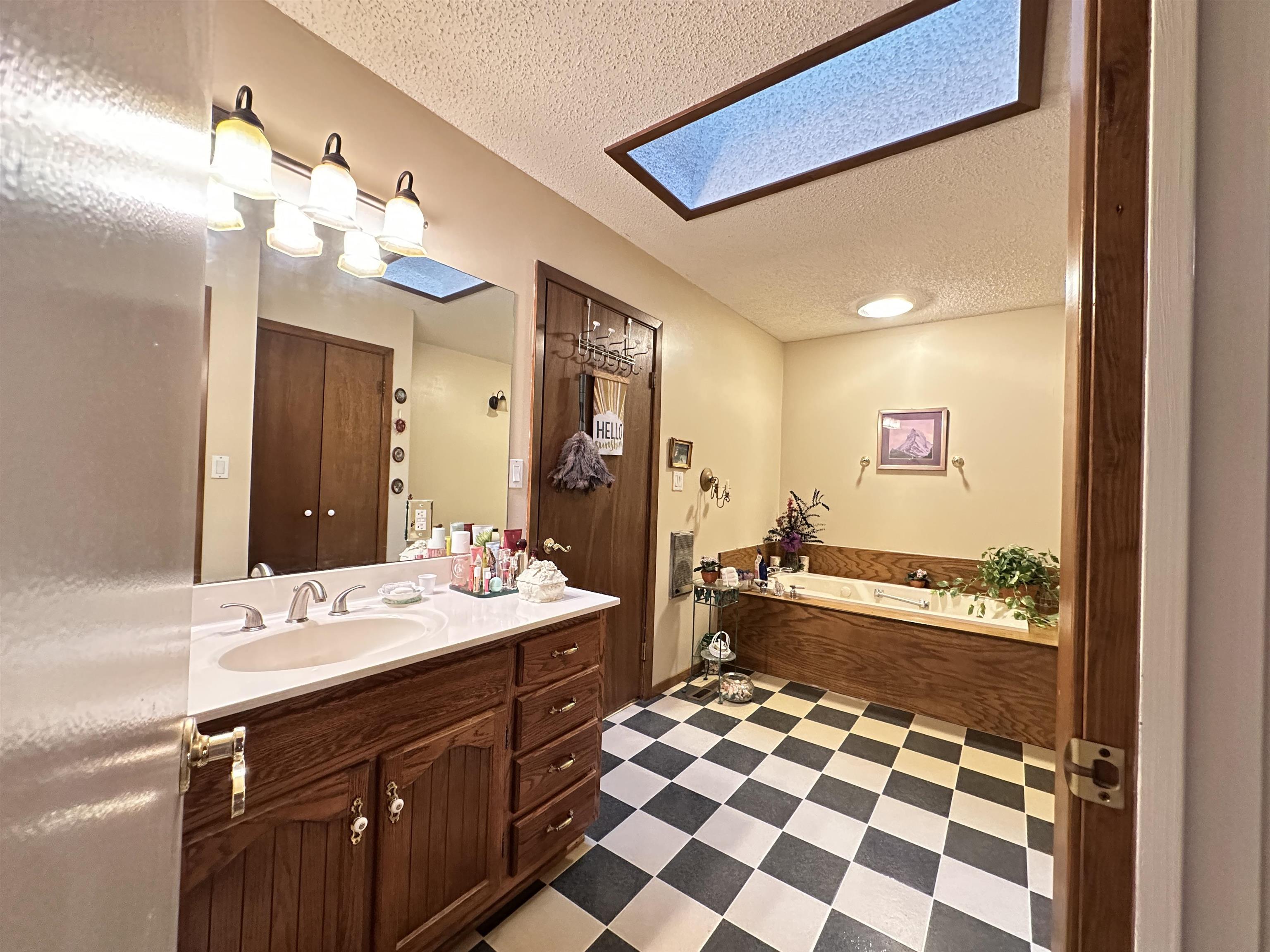 67 Powhatan Drive Cherokee Village, AR 72529