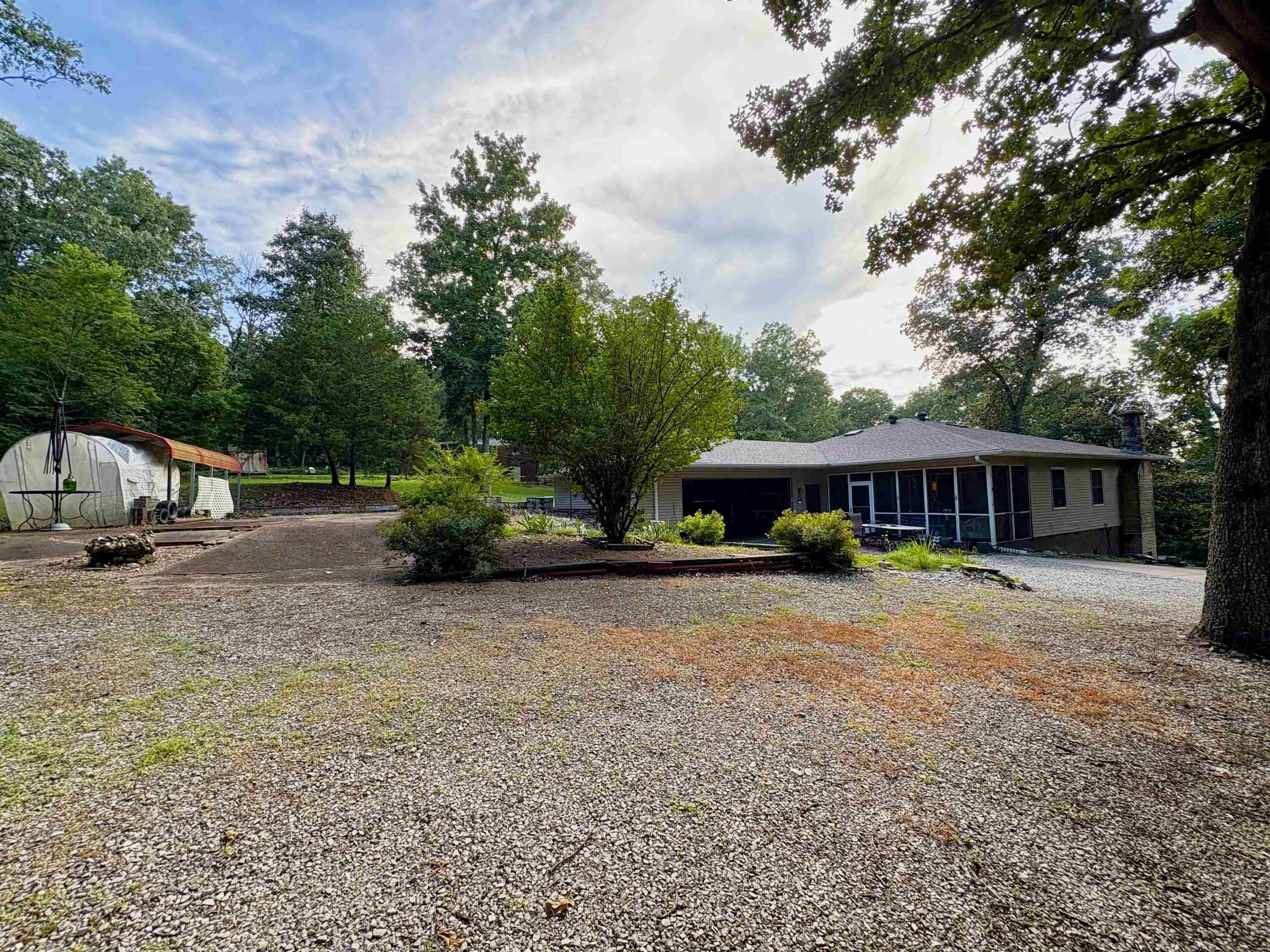 67 Powhatan Drive Cherokee Village, AR 72529