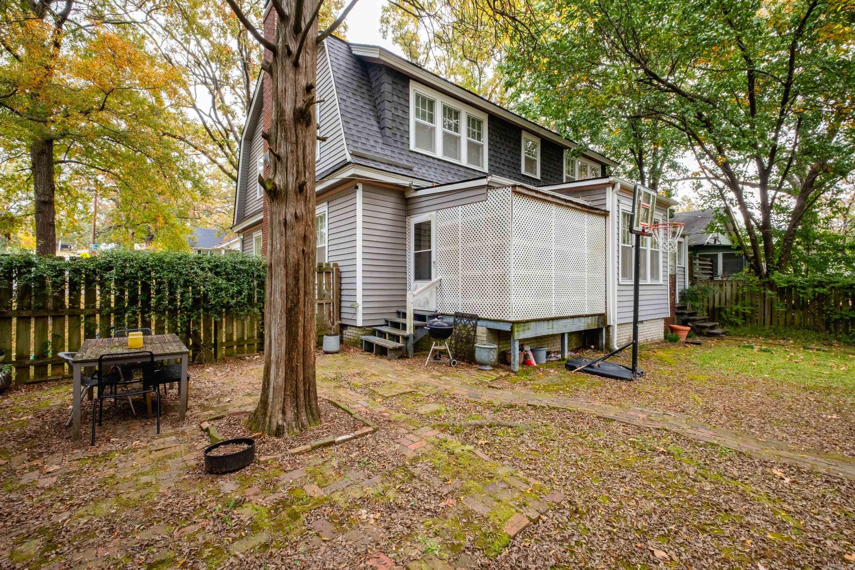 5223 G Street Little Rock, AR 72205