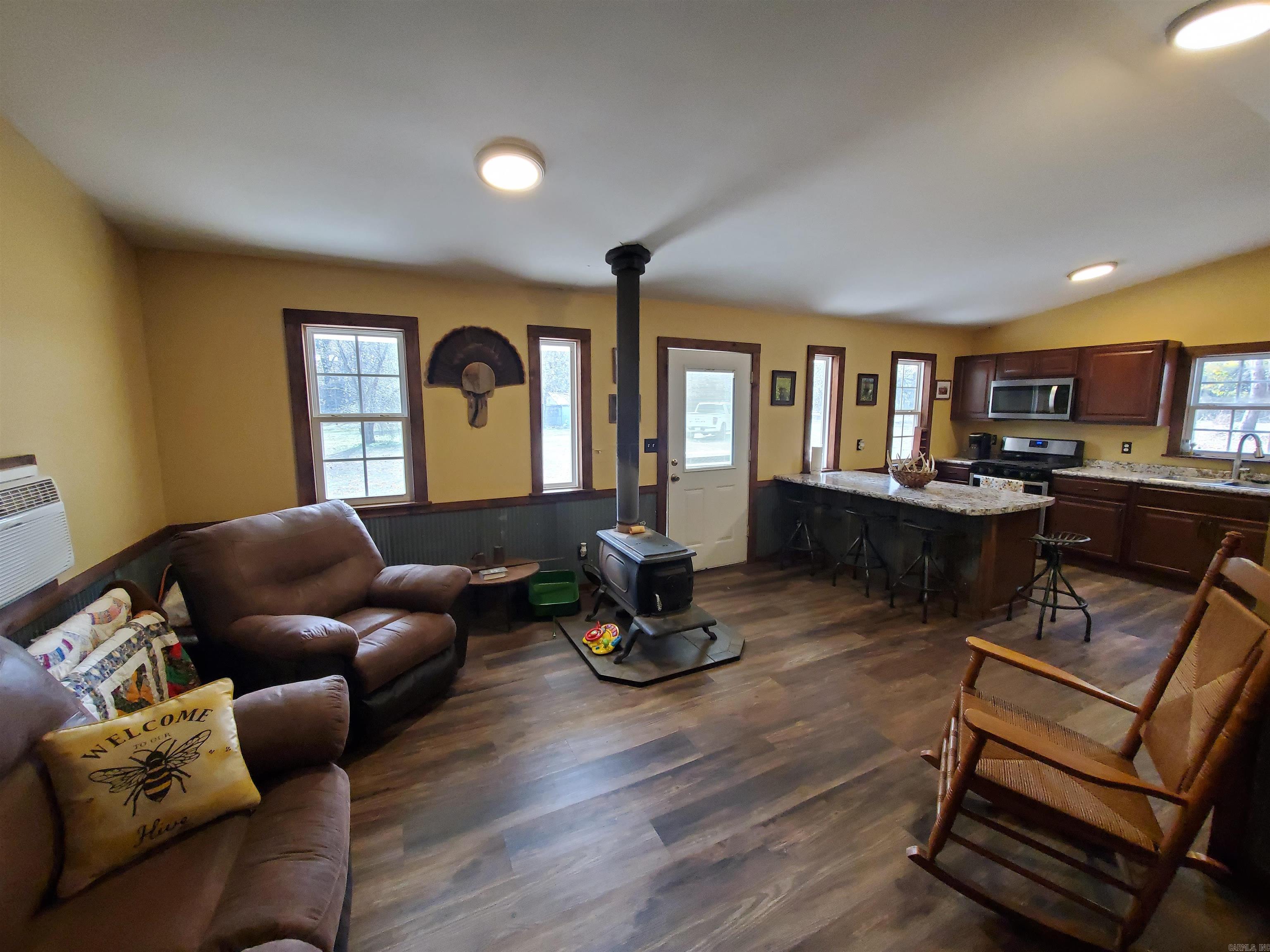 823 CR 352  Piggott, AR