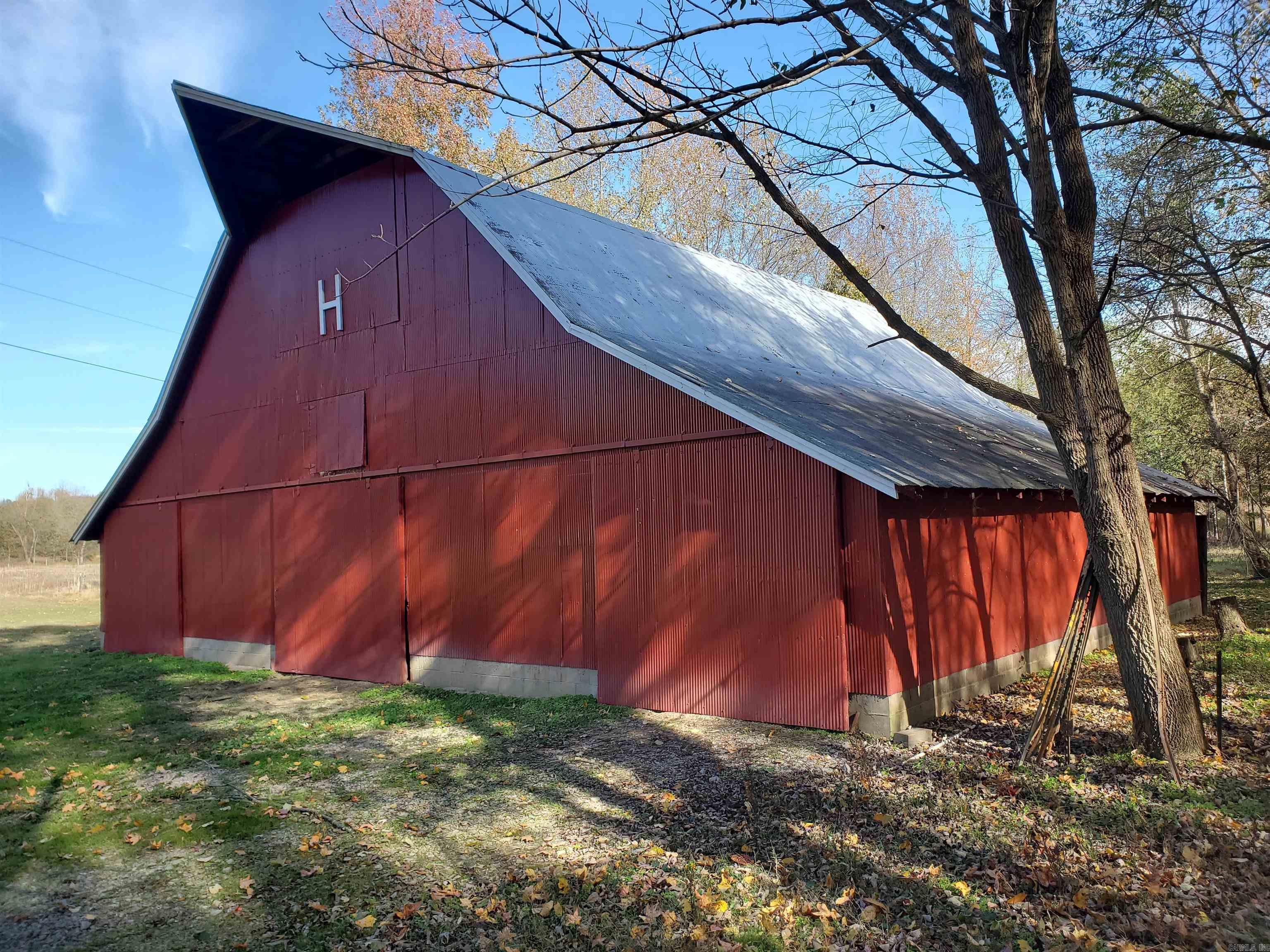 823 CR 352  Piggott, AR