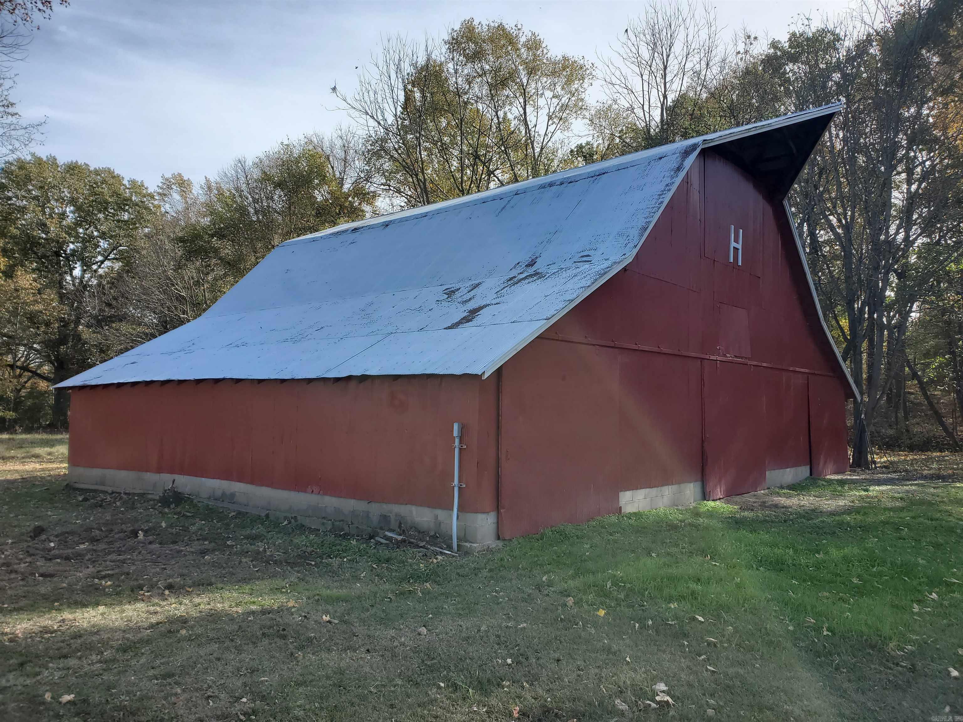 823 CR 352  Piggott, AR