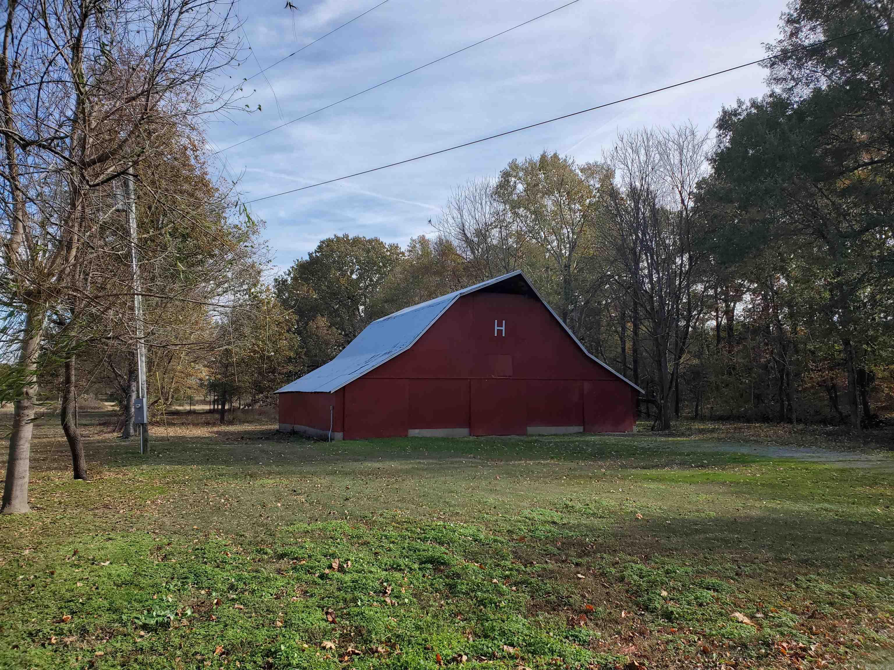 823 CR 352  Piggott, AR
