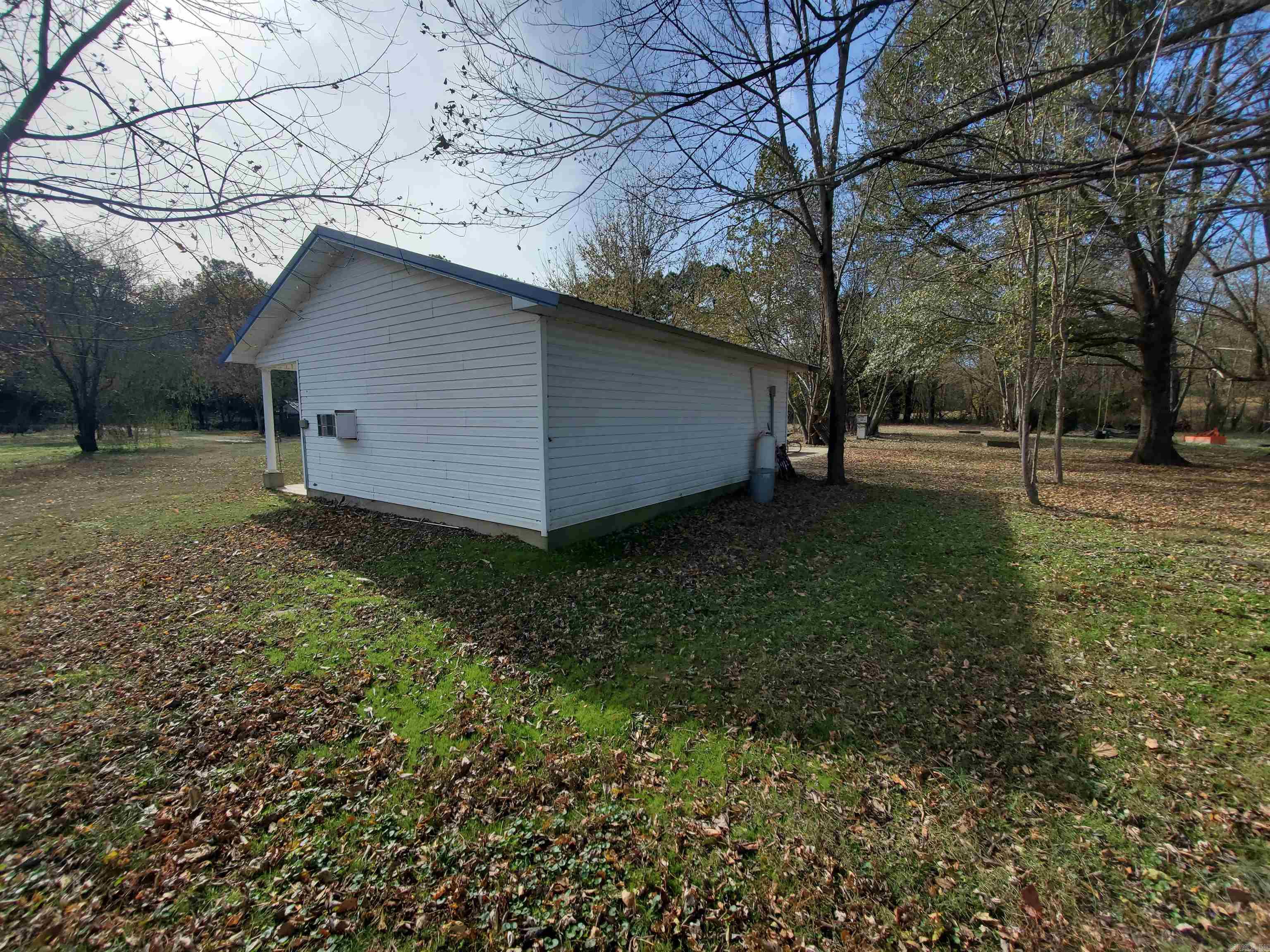 823 CR 352  Piggott, AR