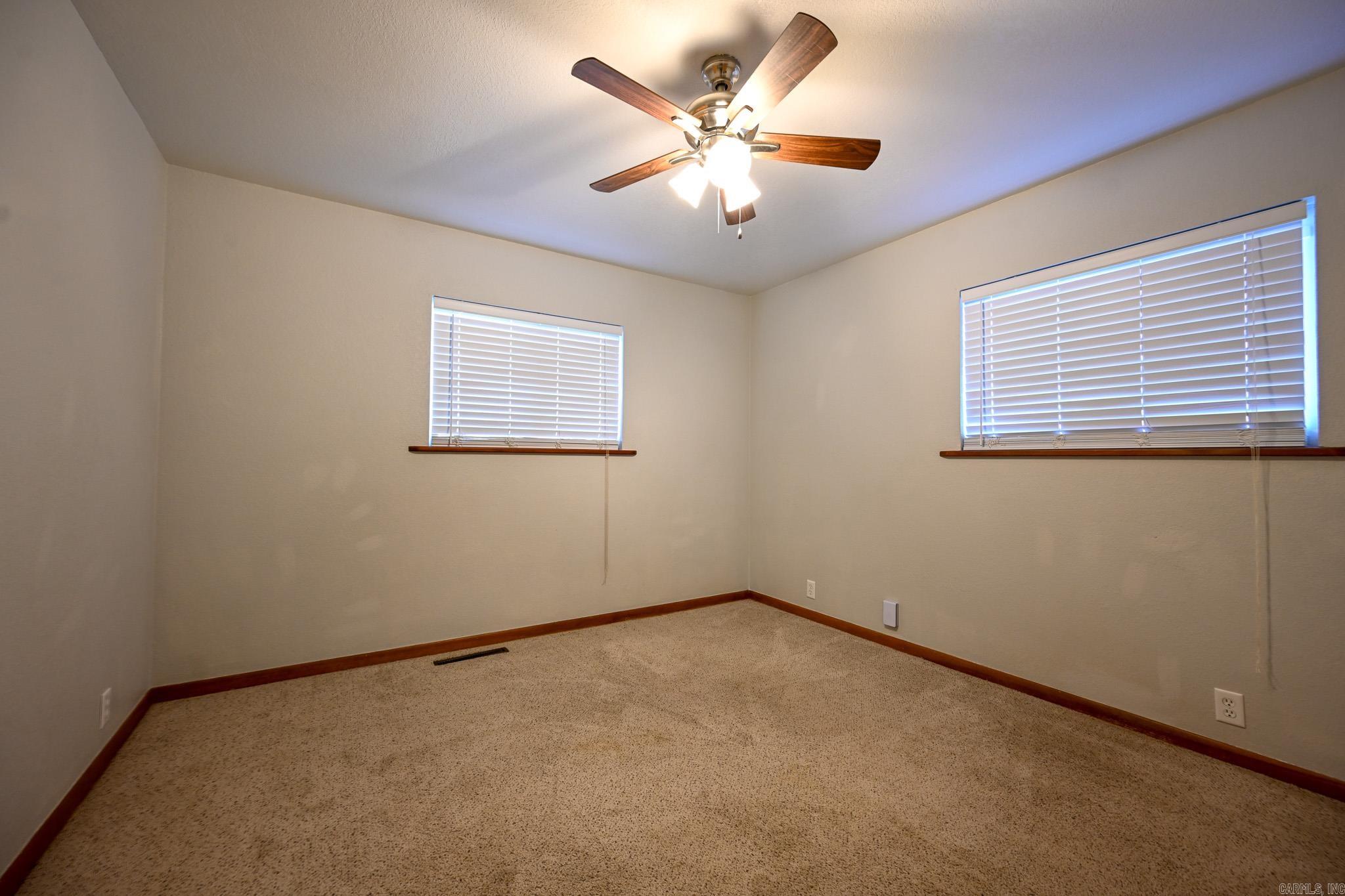 101 Eight St Mena, AR 71953