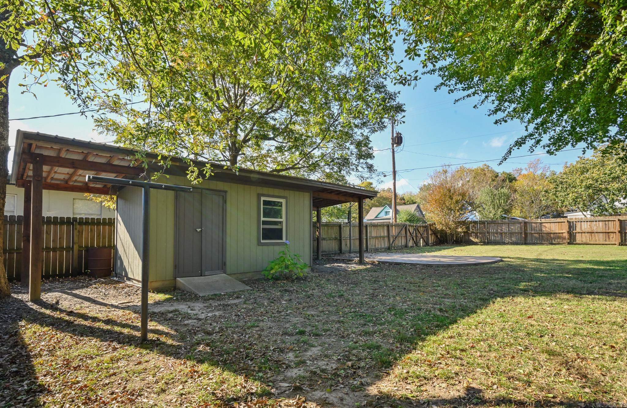 101 Eight St Mena, AR 71953