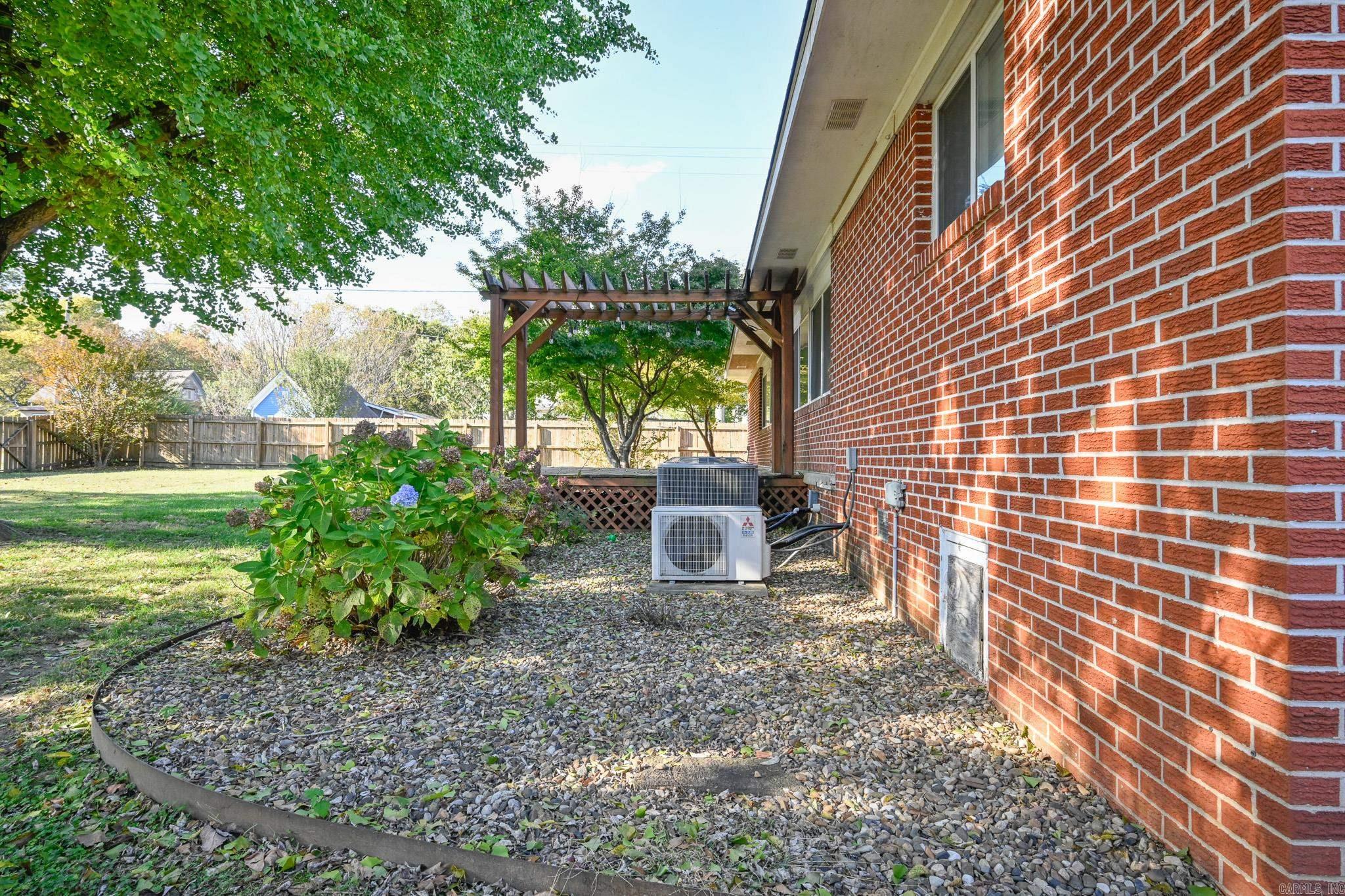 101 Eight St Mena, AR 71953